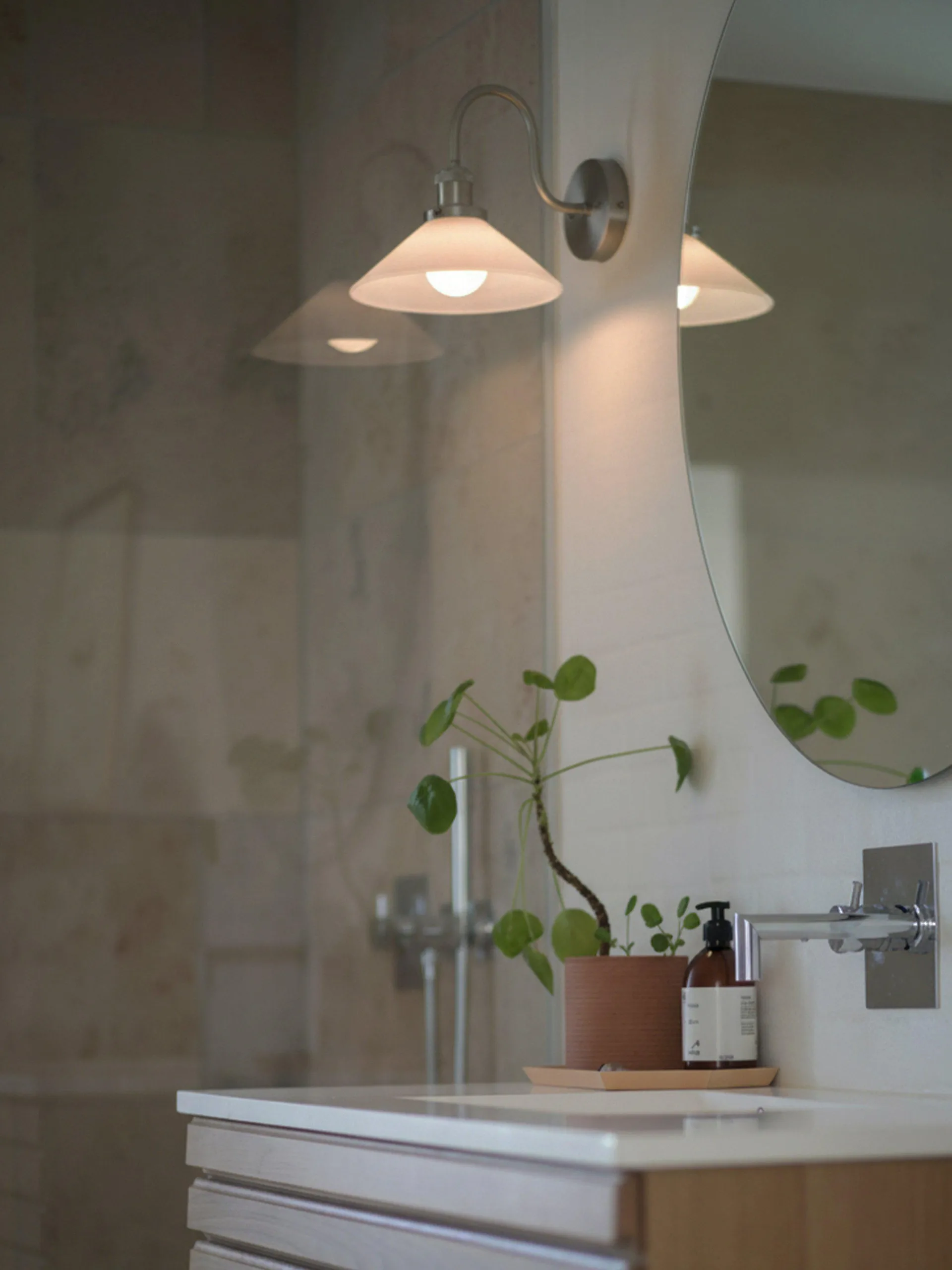 Applique murale August, Opal-chrome PR Home