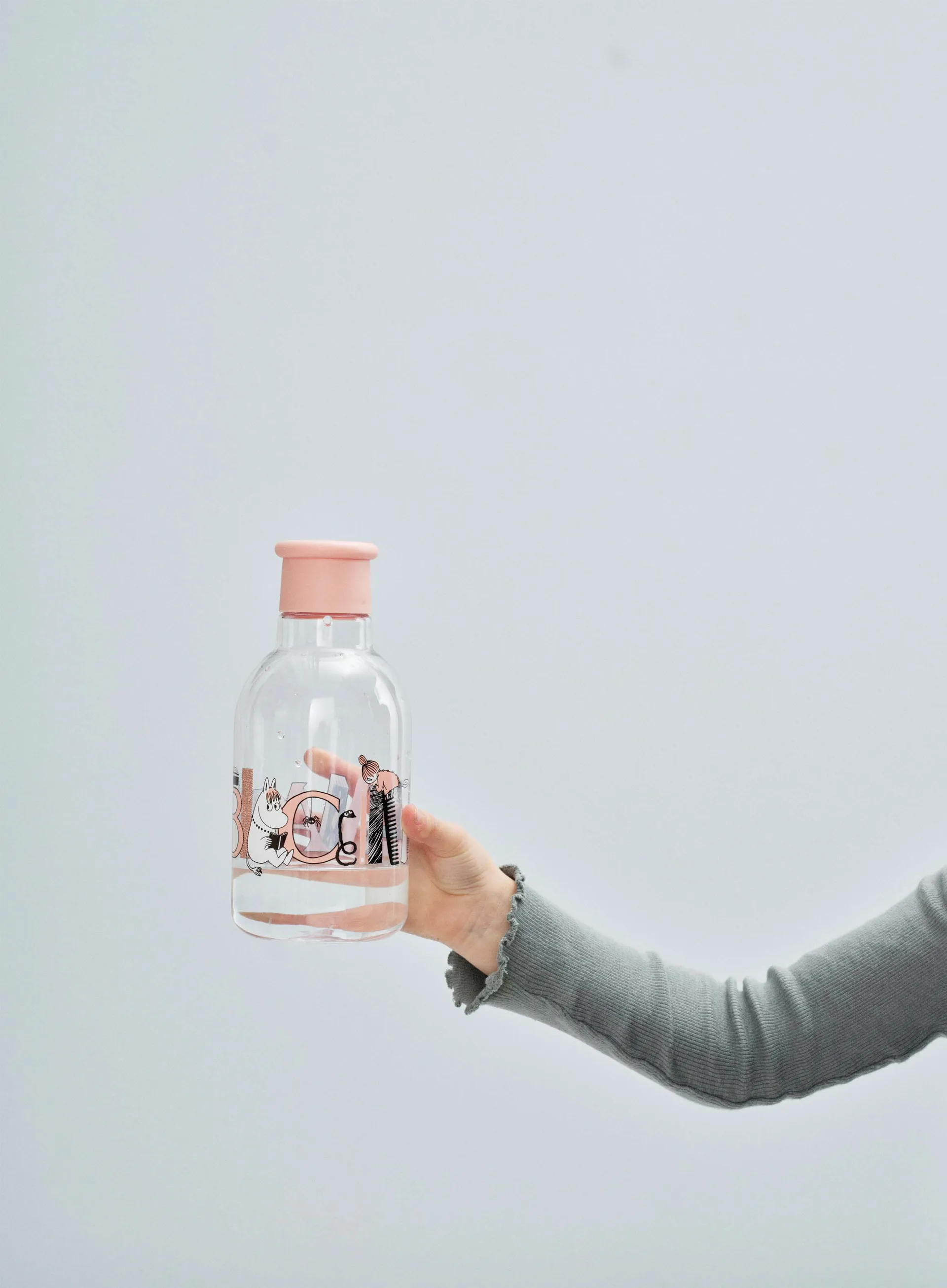 Bouteille à eau DRINK-IT Moomin ABC 0,5 litre, Salmon RIG-TIG