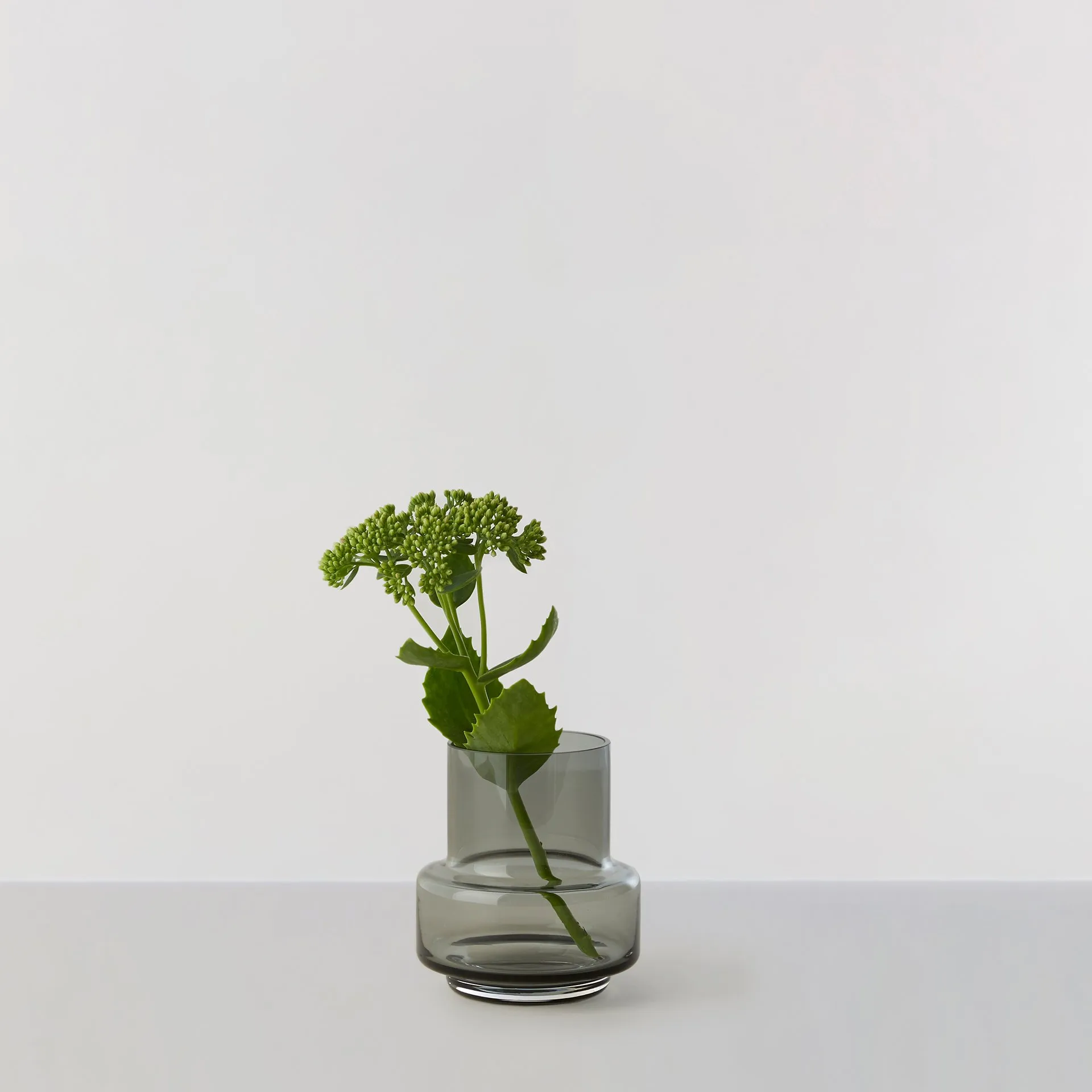 Porte-bougie Hurricane No 25, Gris fumé Ro Collection