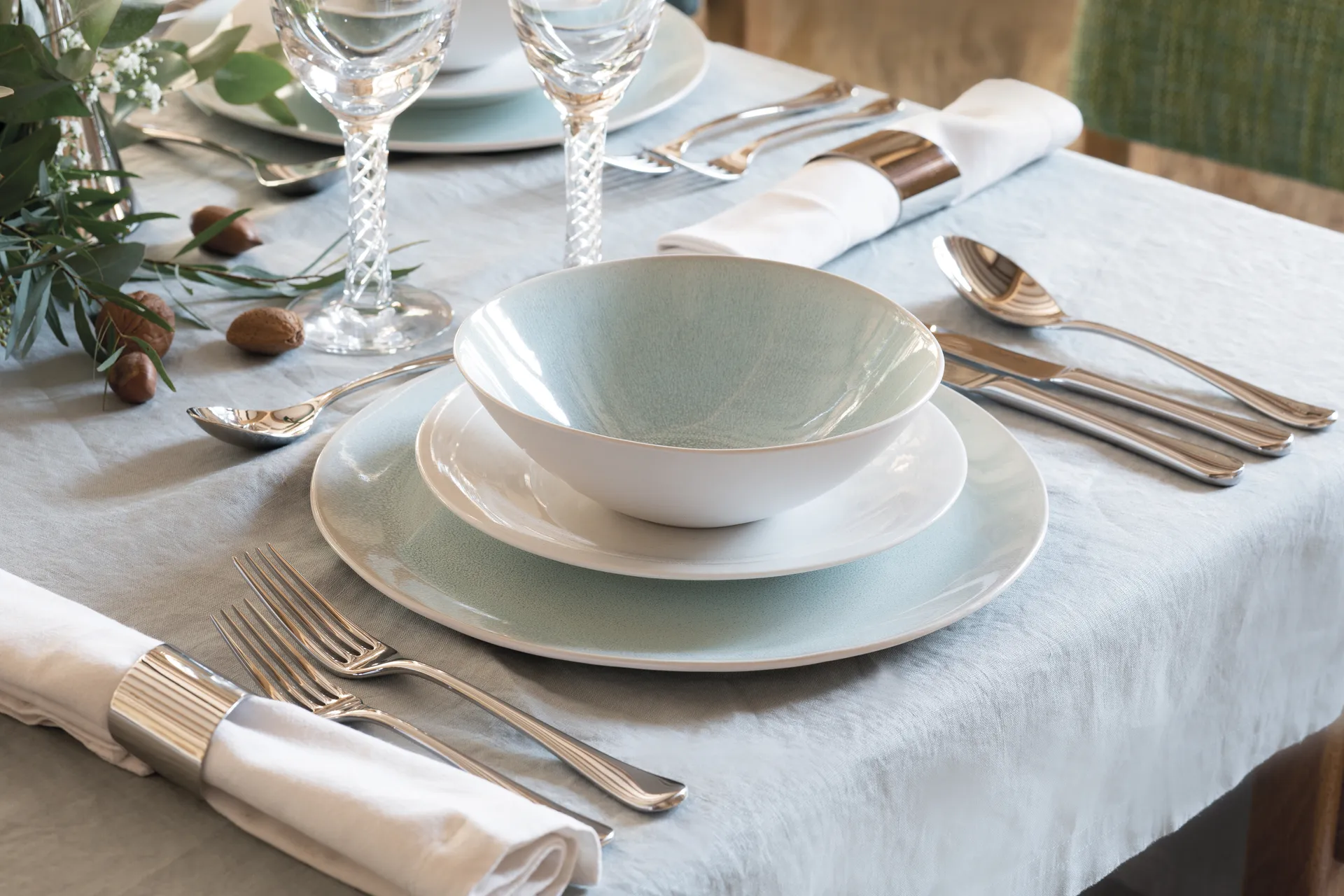 Couverts effet miroir Radford, 24 pièces + 6 couteaux à barbecue Robert Welch