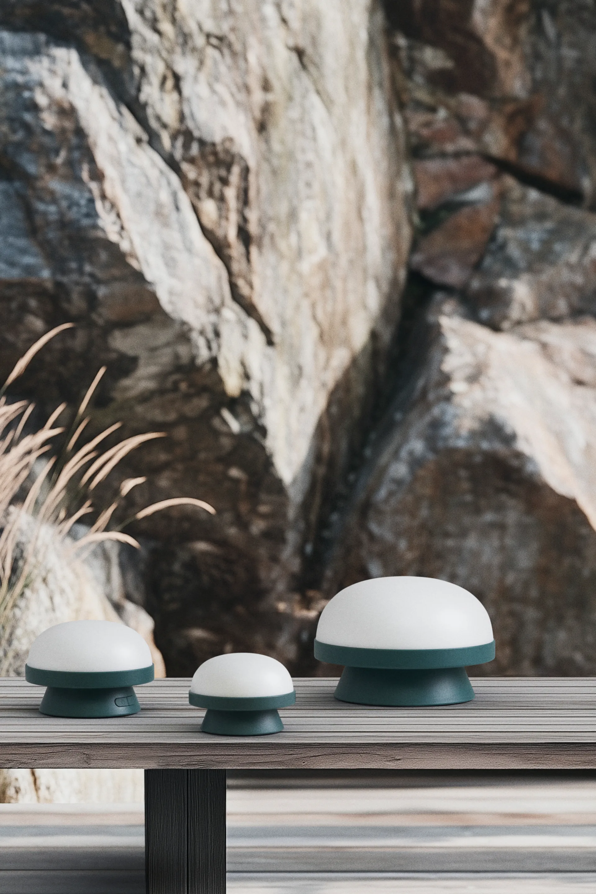 Lampe solaire Soft Spot dots Ø14,5 cm, Forest green Rosendahl