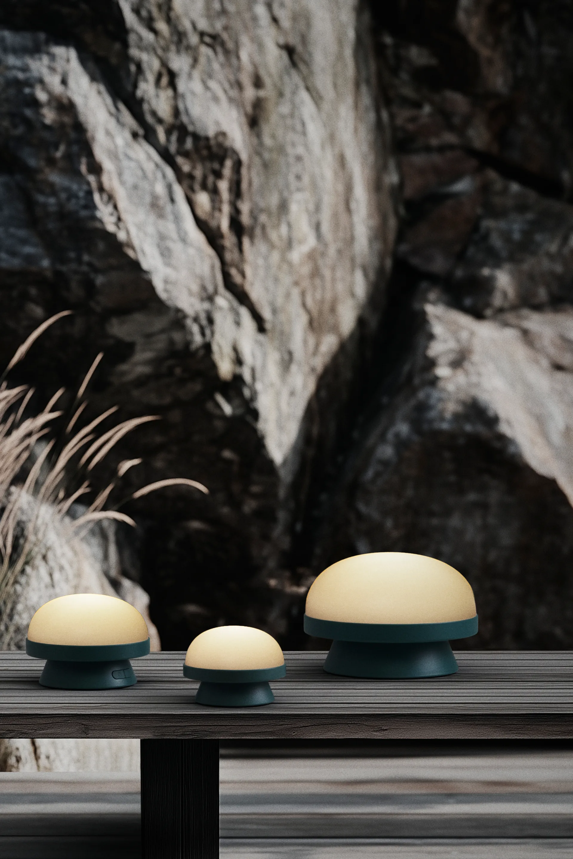 Lampe solaire Soft Spot dots Ø14,5 cm, Forest green Rosendahl