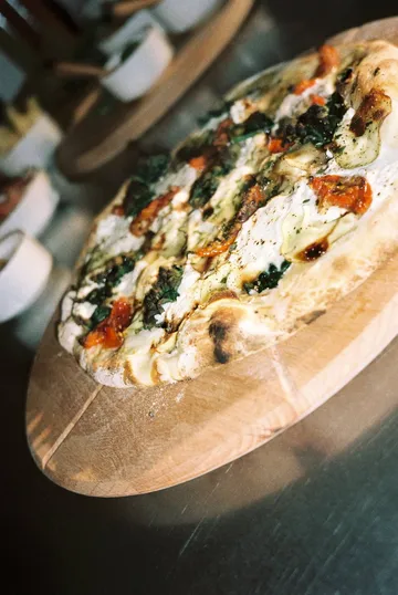 Planche à pizza et coupe-pizza Grand Cru - Hêtre, Ø35 cm - Rosendahl