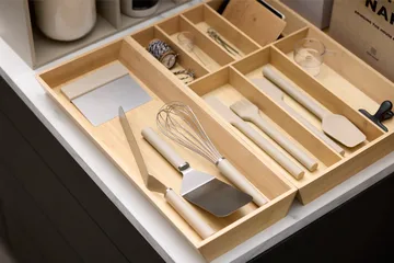 Coupe-pâte Emma en acier - Humus - Rosti