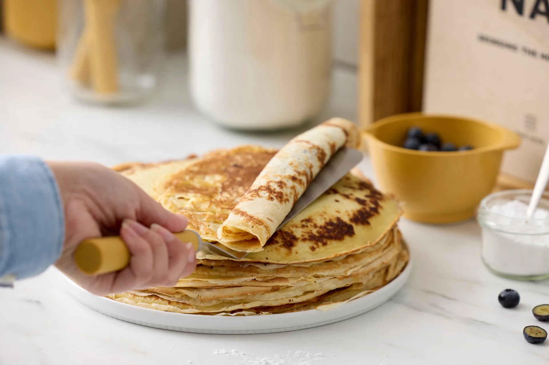 Spatule étroite Emma en acier 33 cm, Curry Rosti