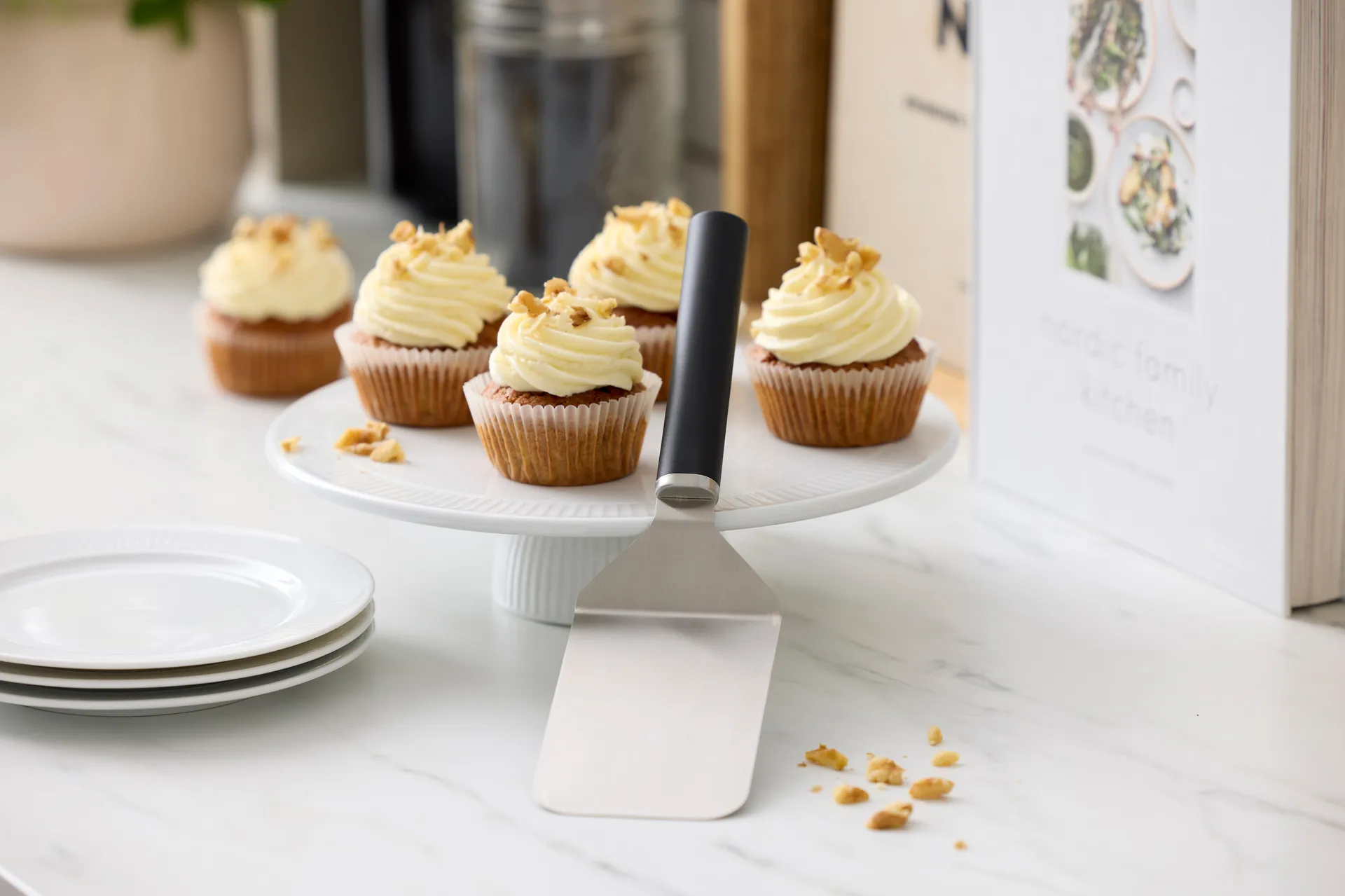 Spatule large Emma en acier 26 cm, Black Rosti