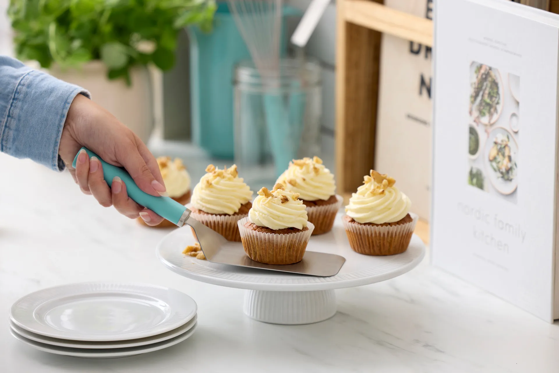 Spatule large Emma en acier 26 cm, Nordic green Rosti