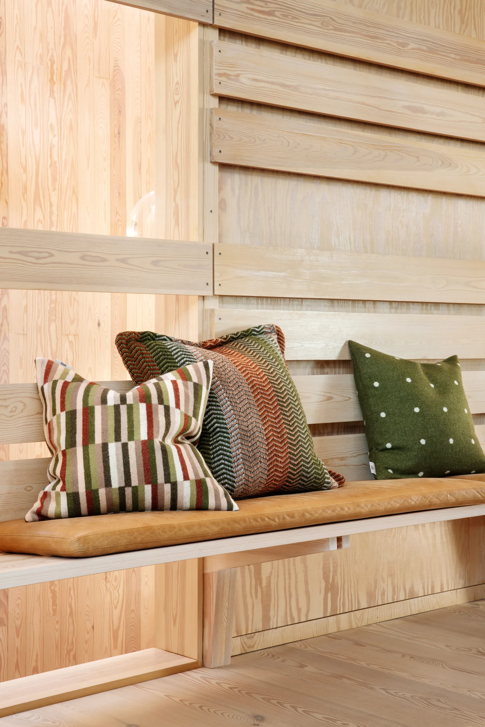 Coussin Ida 50x50 cm, Olive burgundy Røros Tweed