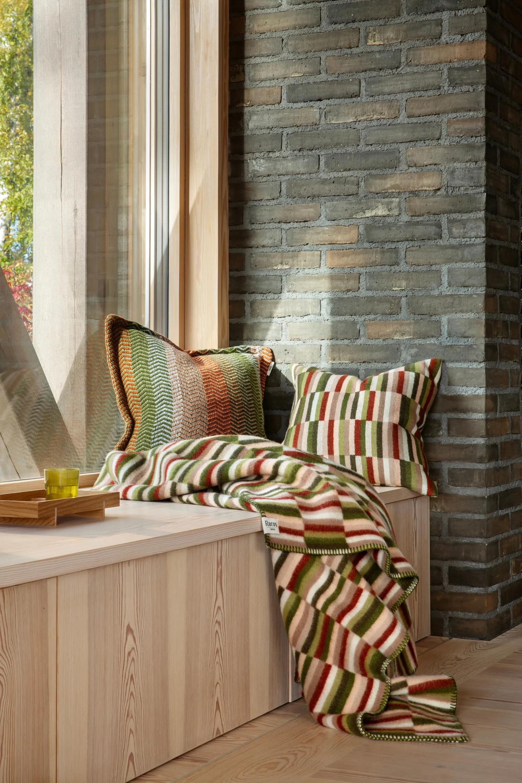 Coussin Ida 50x50 cm, Olive burgundy Røros Tweed