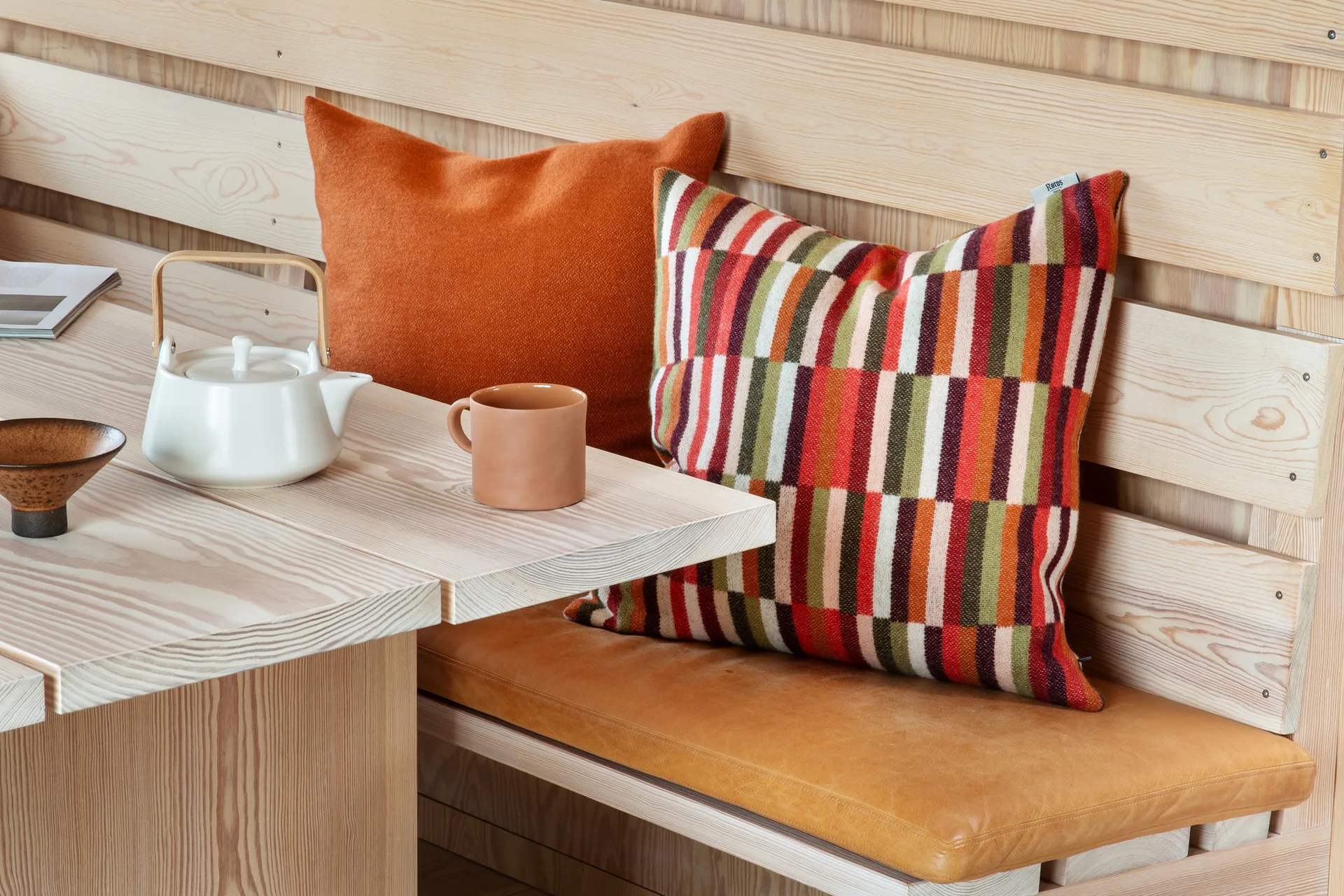 Coussin Ida 50x50 cm, Red shades Røros Tweed