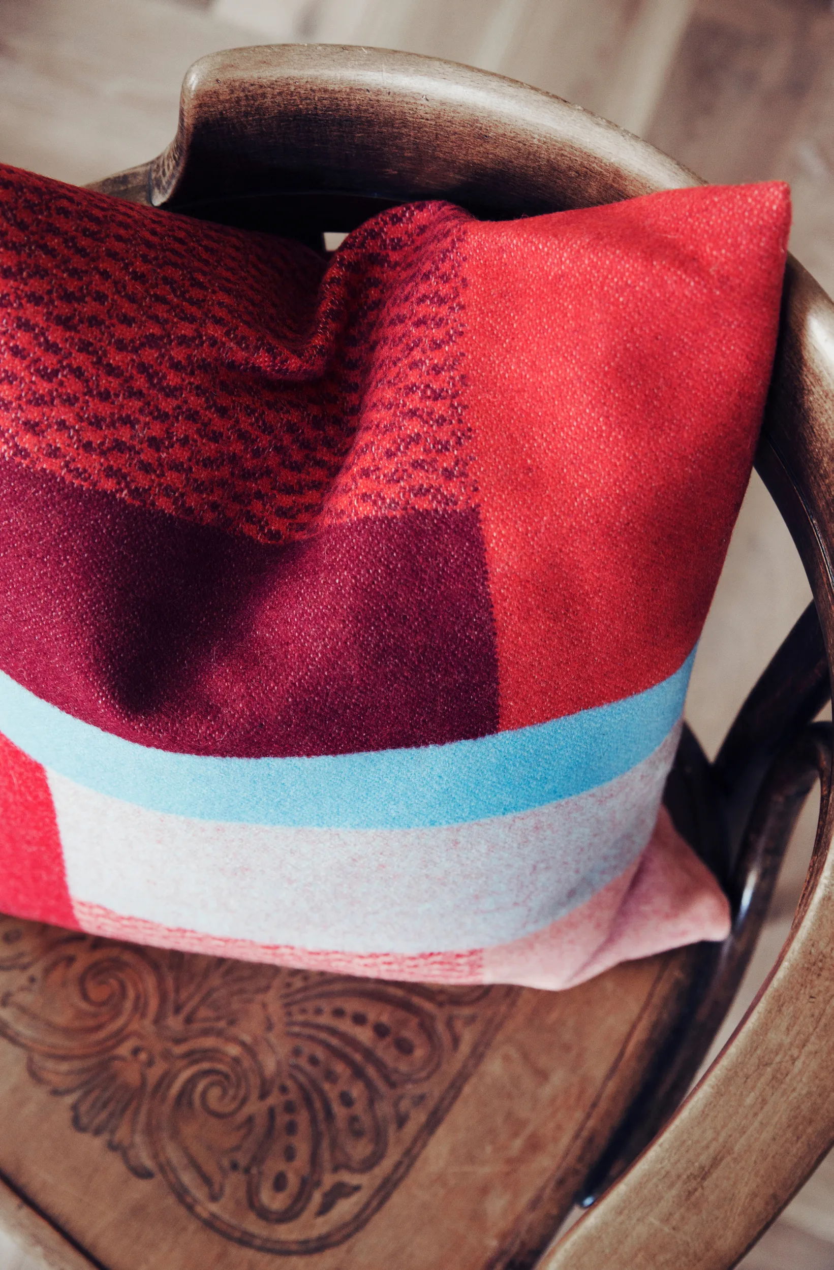 Coussin Mikkel 50x50 cm, Red Røros Tweed