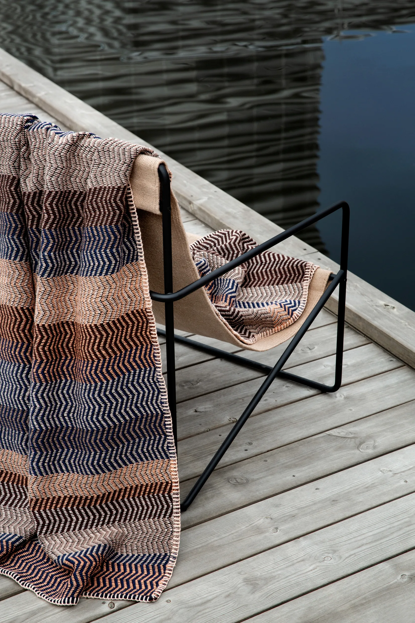 Plaid Fri 150x200 cm, By the fire Røros Tweed