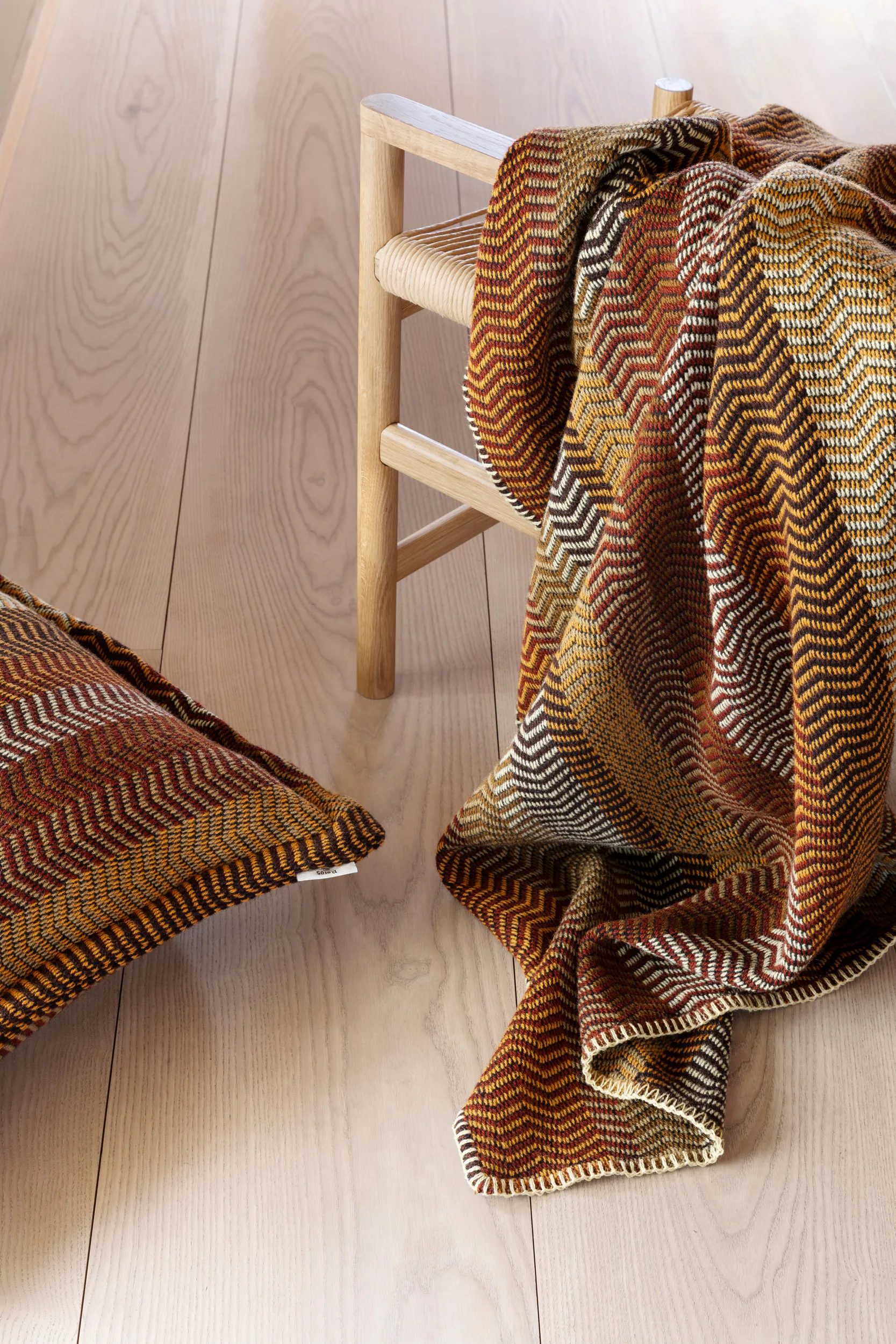 Plaid Fri 150x200 cm, Champ de chaume Røros Tweed