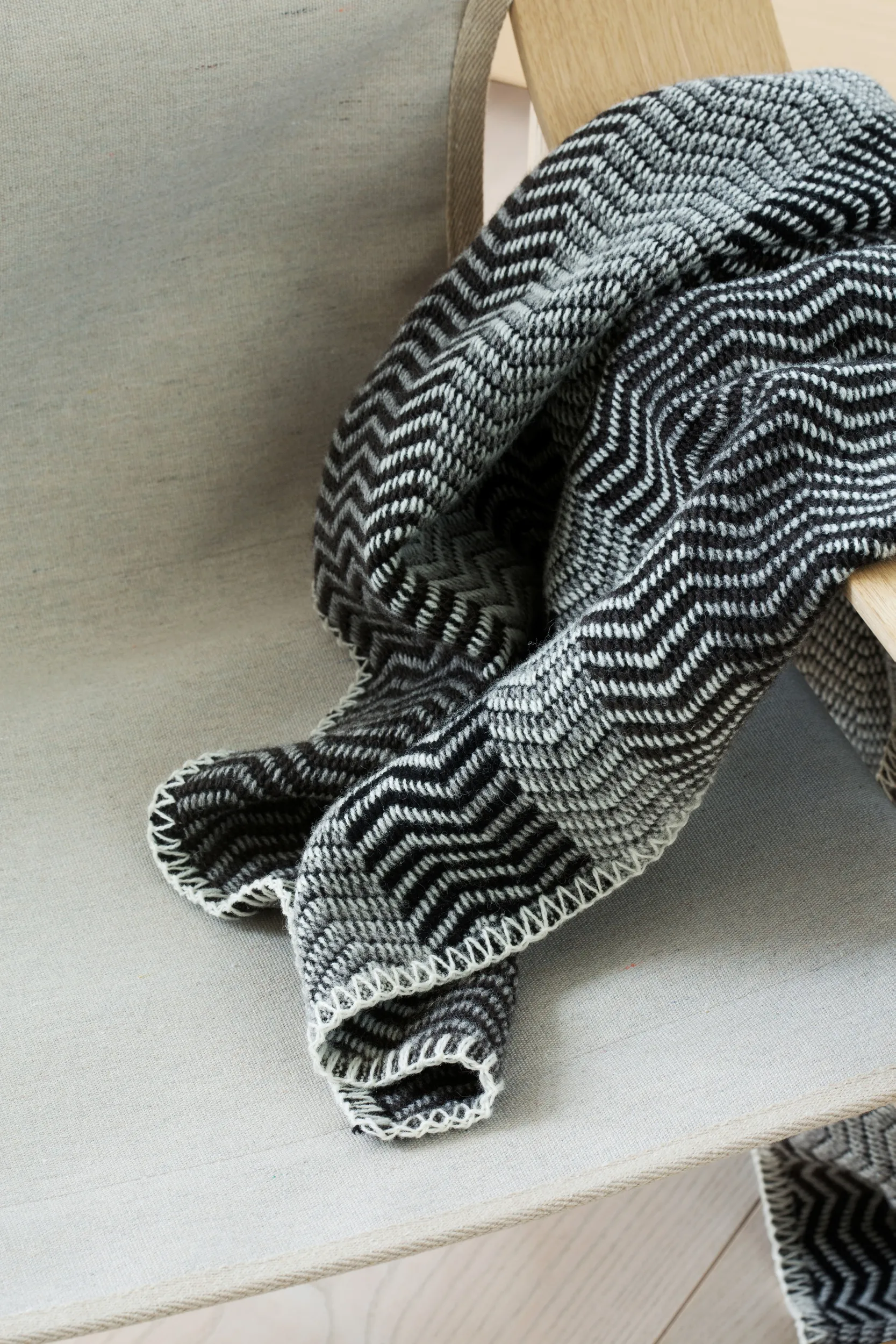 Plaid Fri 150x200 cm, Gray day Røros Tweed