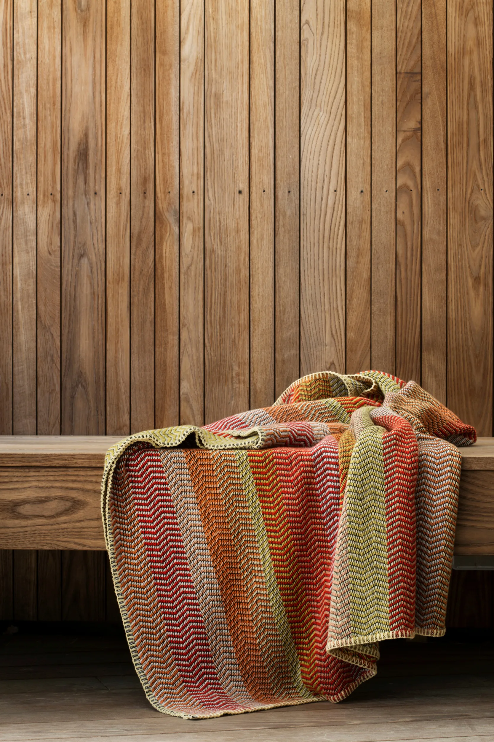 Plaid Fri 150x200 cm, Summer red Røros Tweed