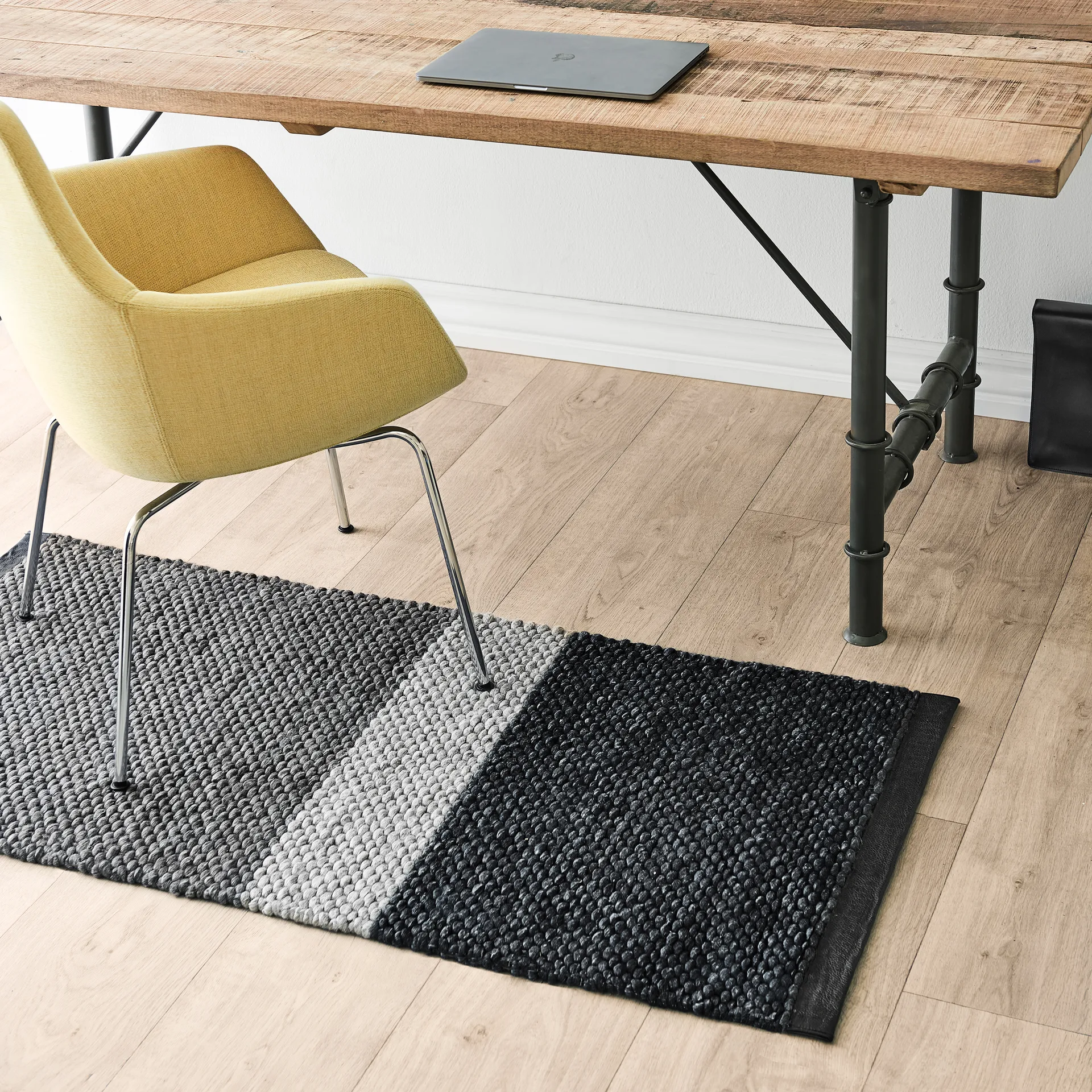 Tapis en laine Landscape 65x135cm, Gravel Rug Solid
