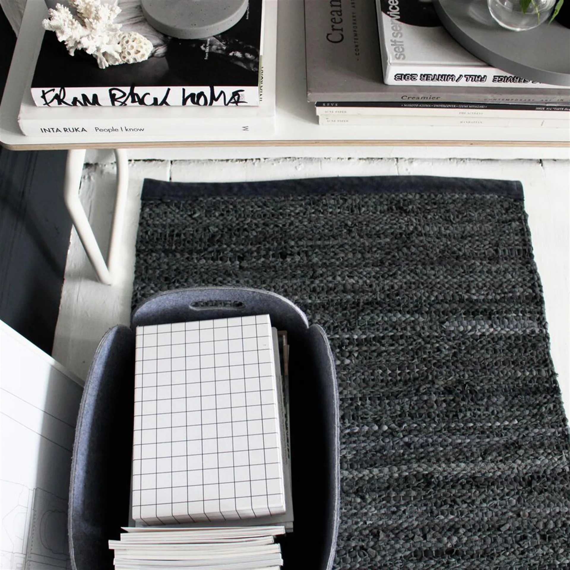 Tapis Leather 60x90cm, black (noir) Rug Solid