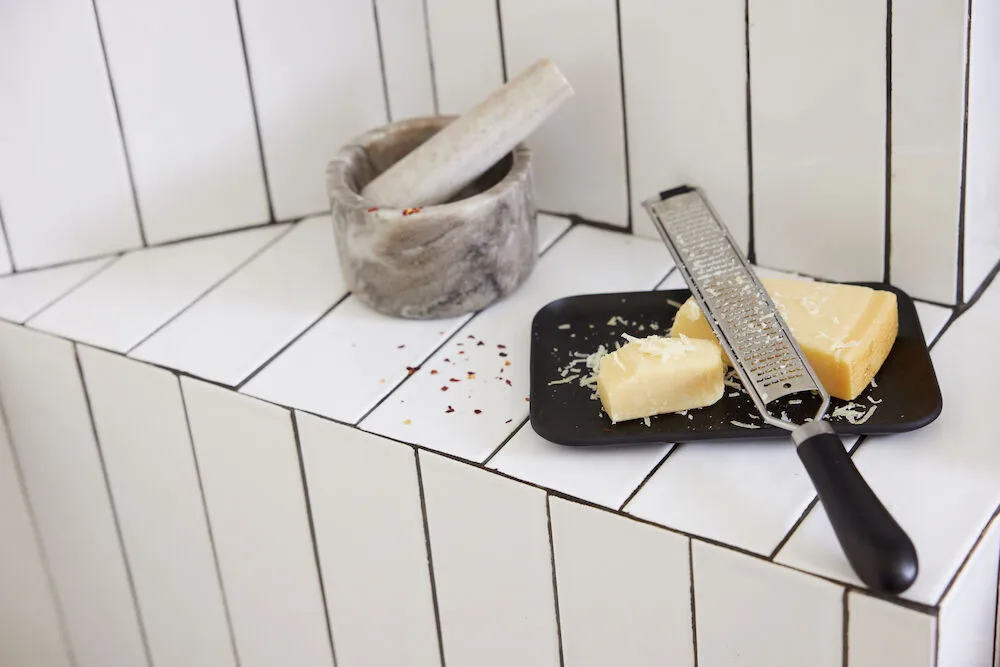 Assiette Hanna 13x19 cm, Noir Sagaform