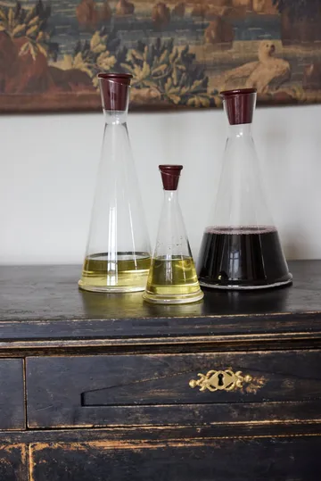 Carafe à vin Gurken - Transparent-rouge foncé, 1,6 L - Sagaform
