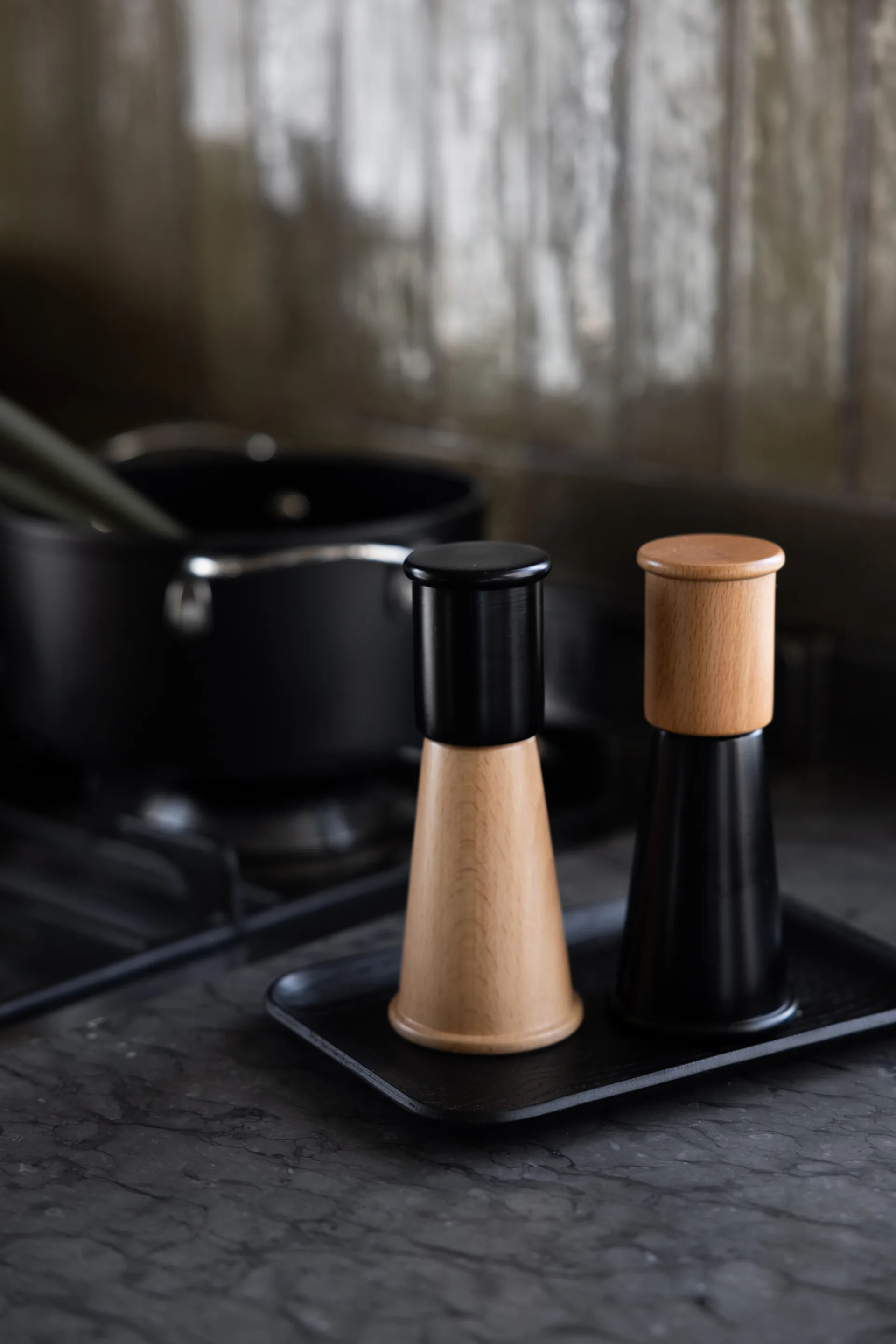 Moulin à sel et poivre Gurken petit, 2 pièces, Noir-brun Sagaform