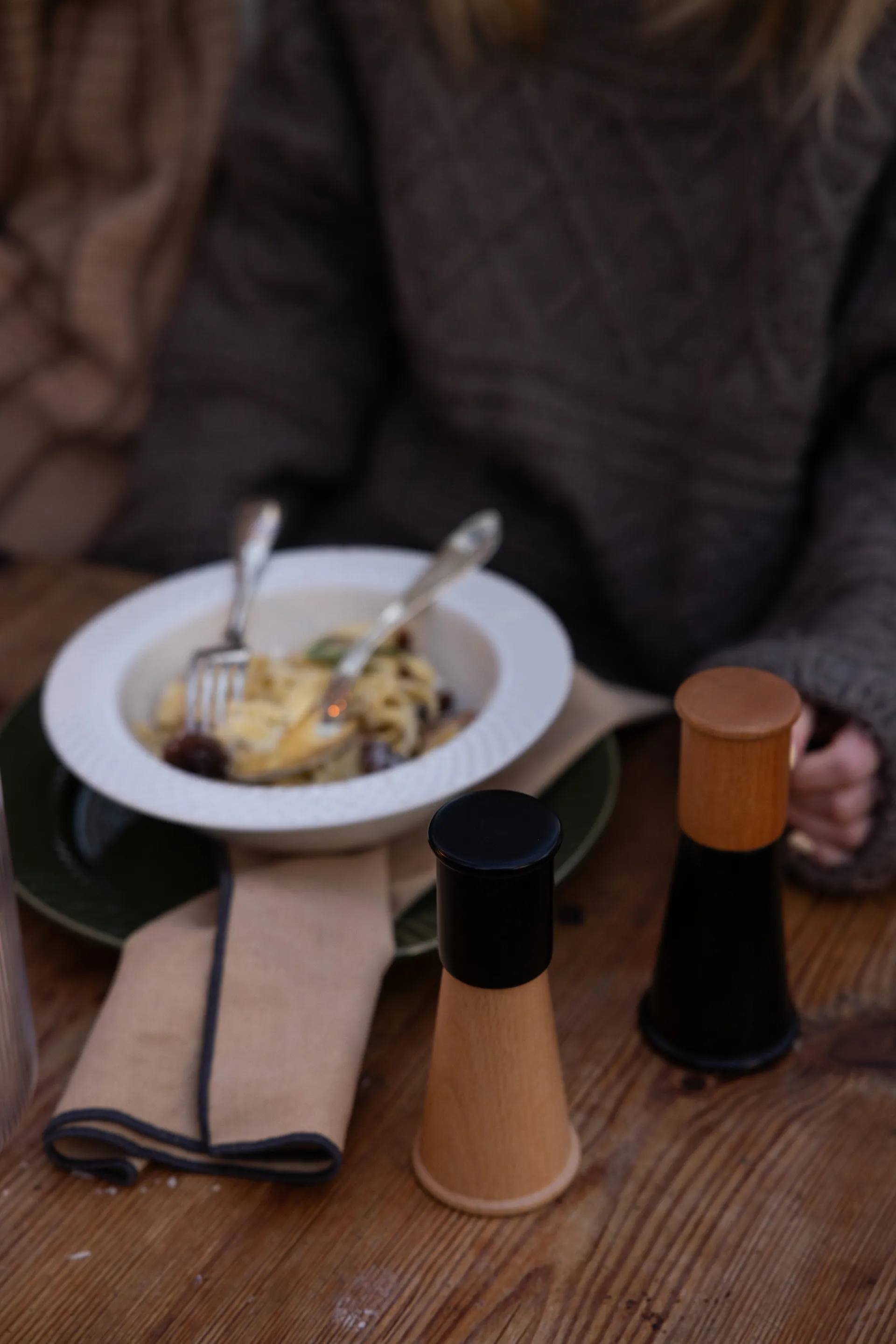 Moulin à sel et poivre Gurken petit, 2 pièces, Noir-brun Sagaform