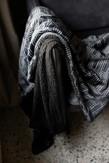 Plaid en polaire Rut 130x170 cm - Noir
 - Sagaform