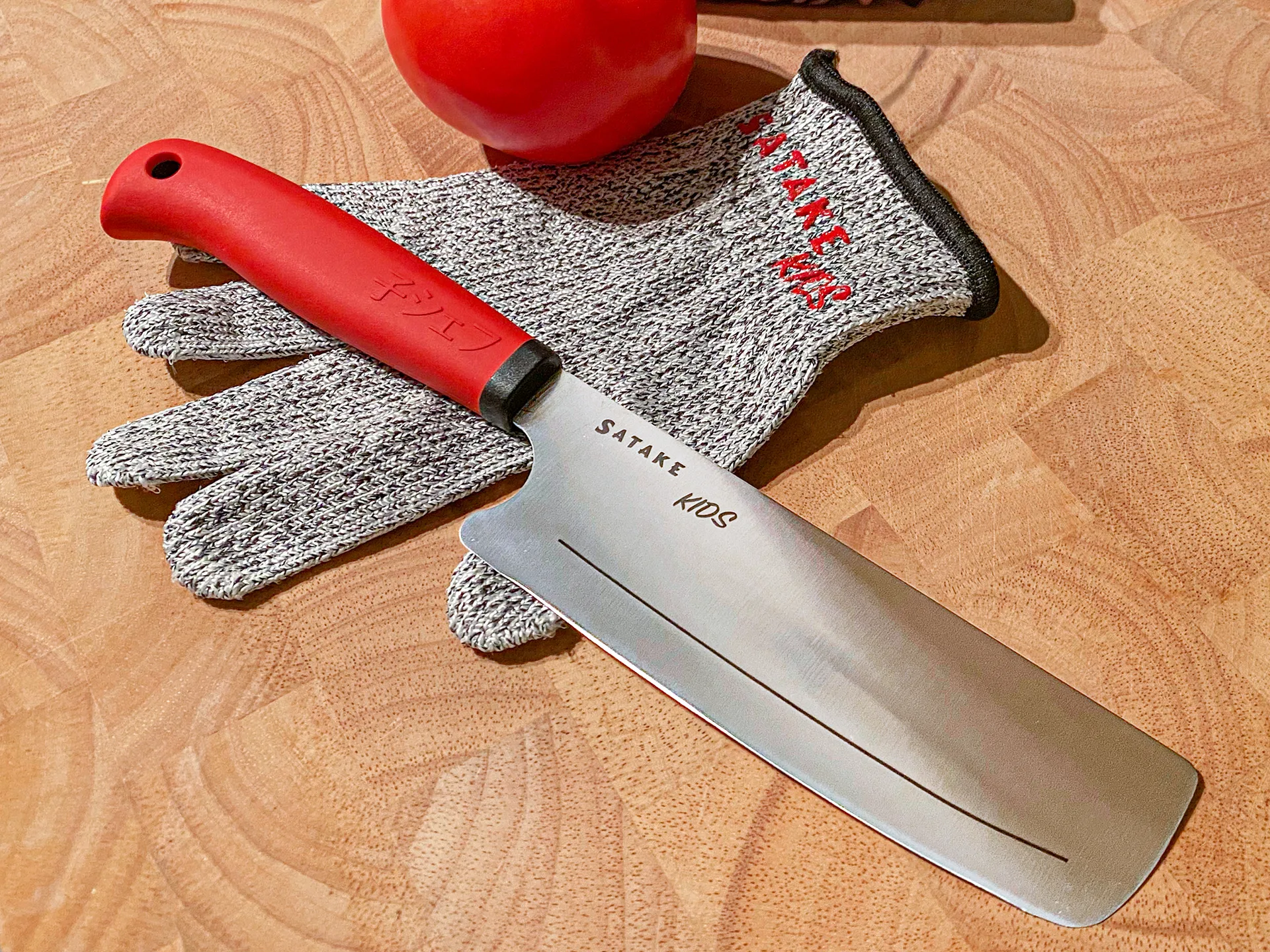 Couteau pour enfant et gant anti-coupure Satake Kids, 2 Pièces Satake