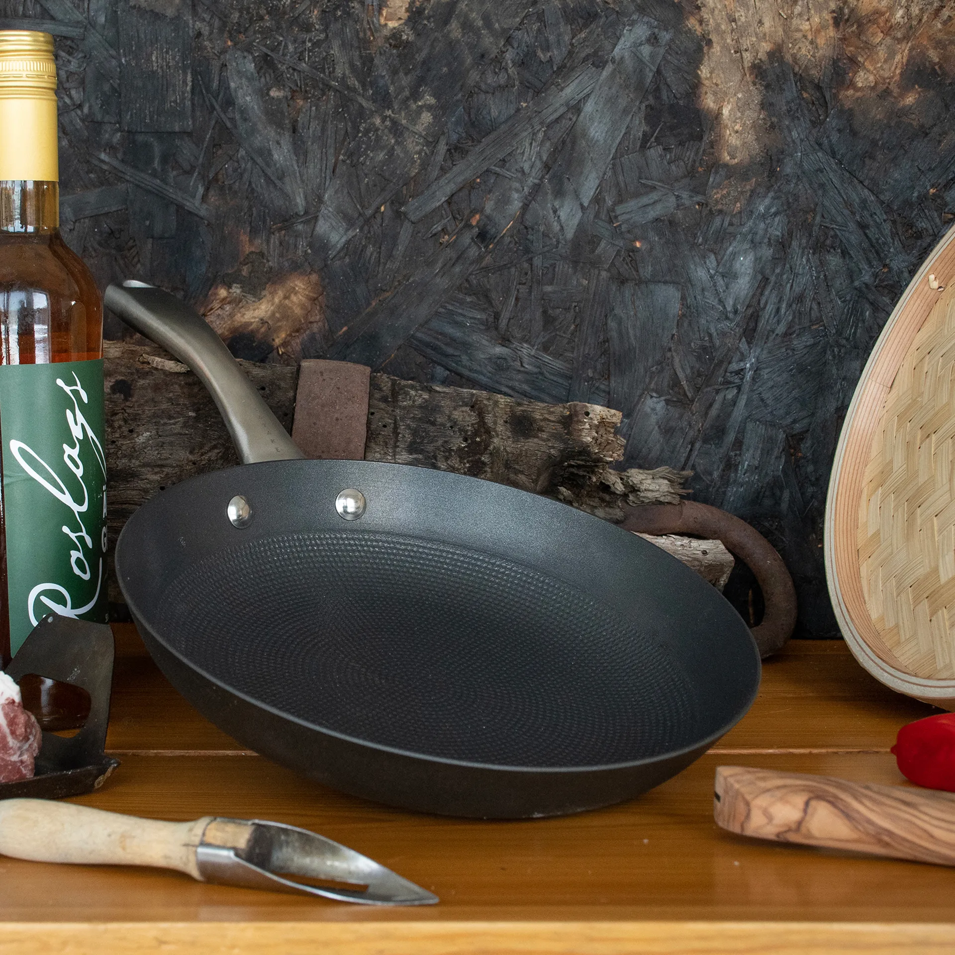 Poêle en fonte légère anti-adhésive Satake, 24cm Satake