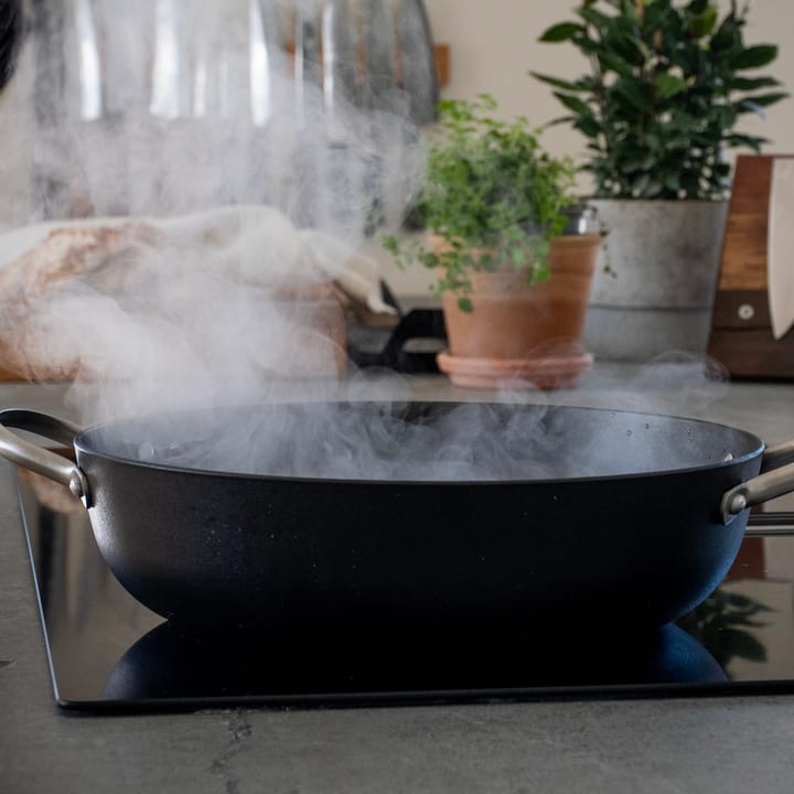 Sauteuse en fonte légère Satake, 30 cm Satake