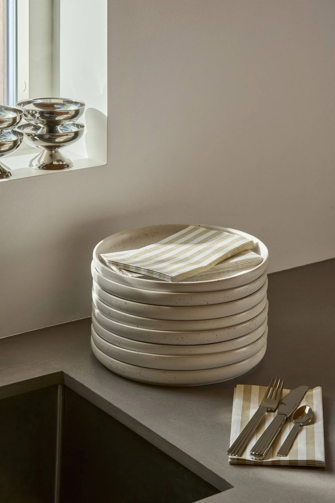 Bold Stripe serviette en papier, Blanc-beige, lot de 15, 33x40 cm Scandi Essentials
