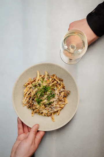 Assiette à pasta Terra - Beige en grès, Ø22,5 cm - Scandi Living
