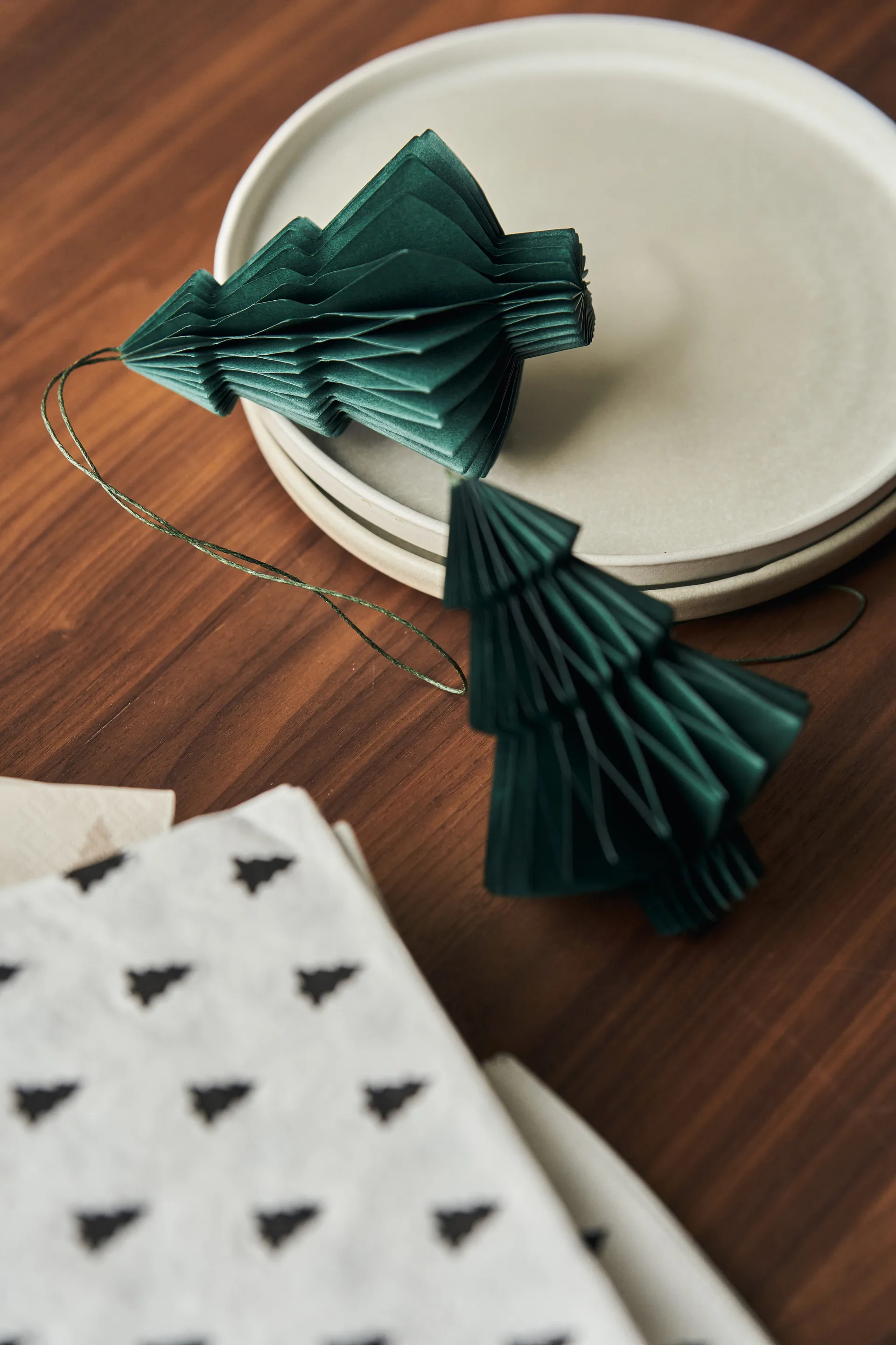 Boules de Noël Tree lot de 4, Vert forêt Scandi Living