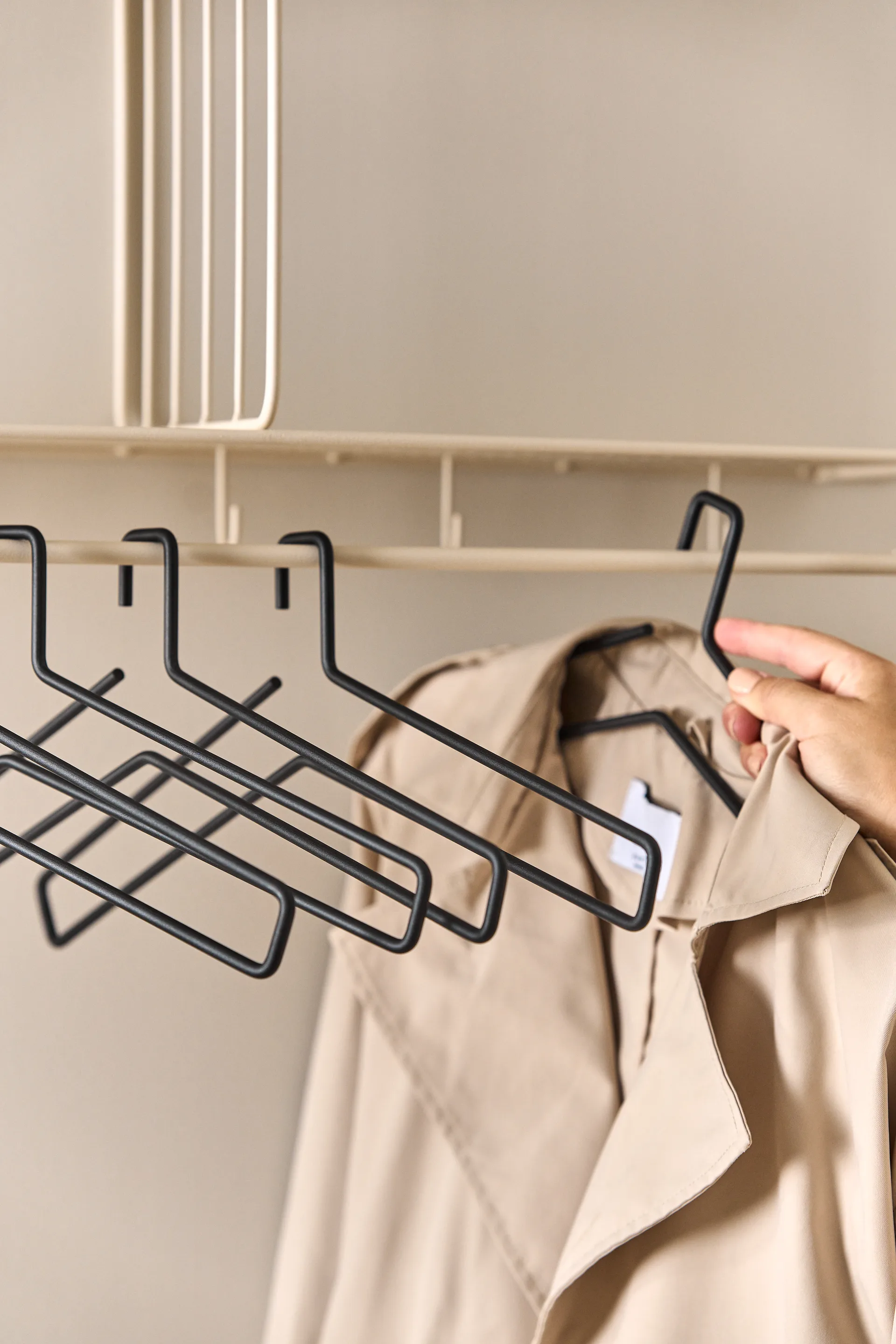 Cintre Edge - lot de 5, Black Scandi Living