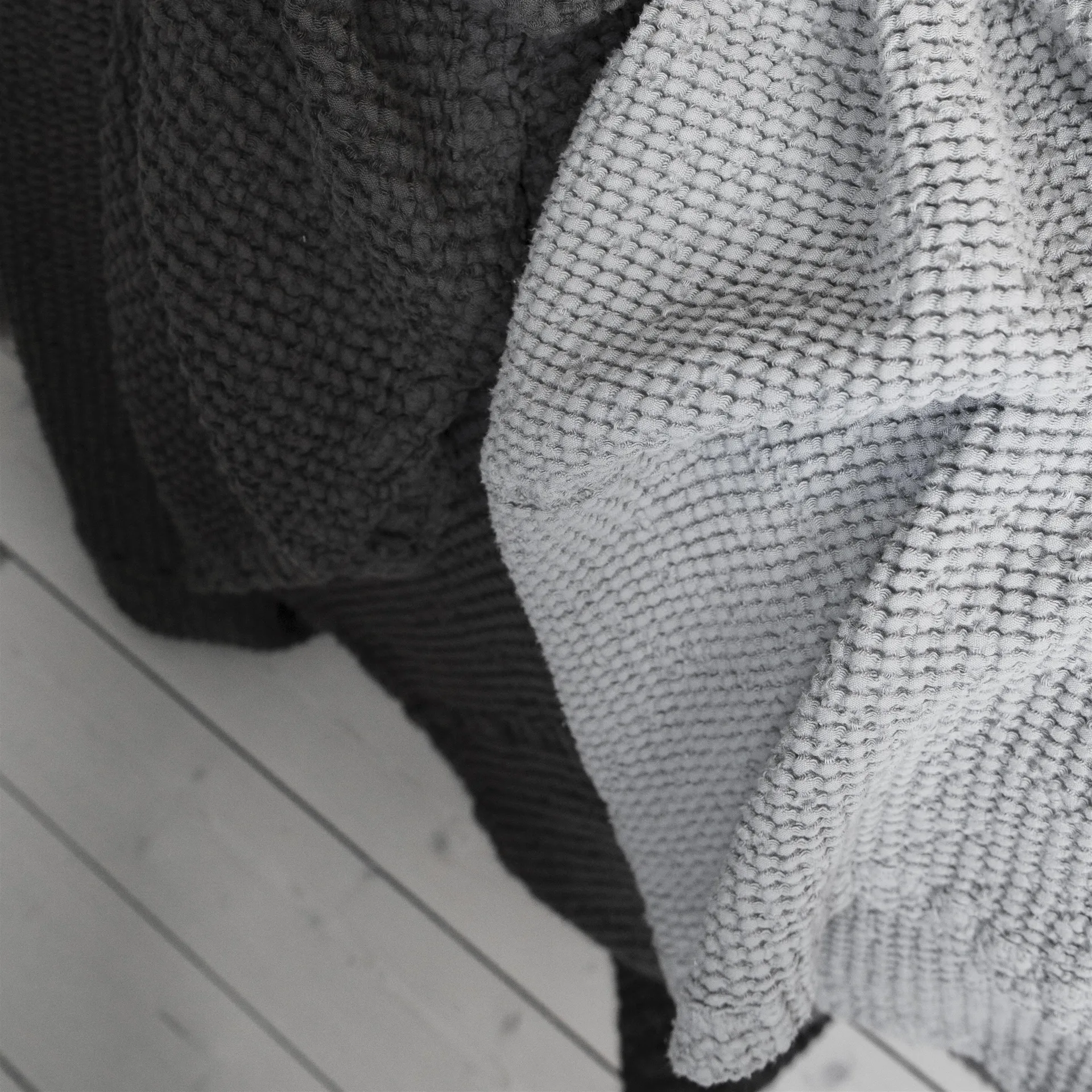 Couvre-lit Moss 160x260 cm, charcoal (gris) Scandi Living