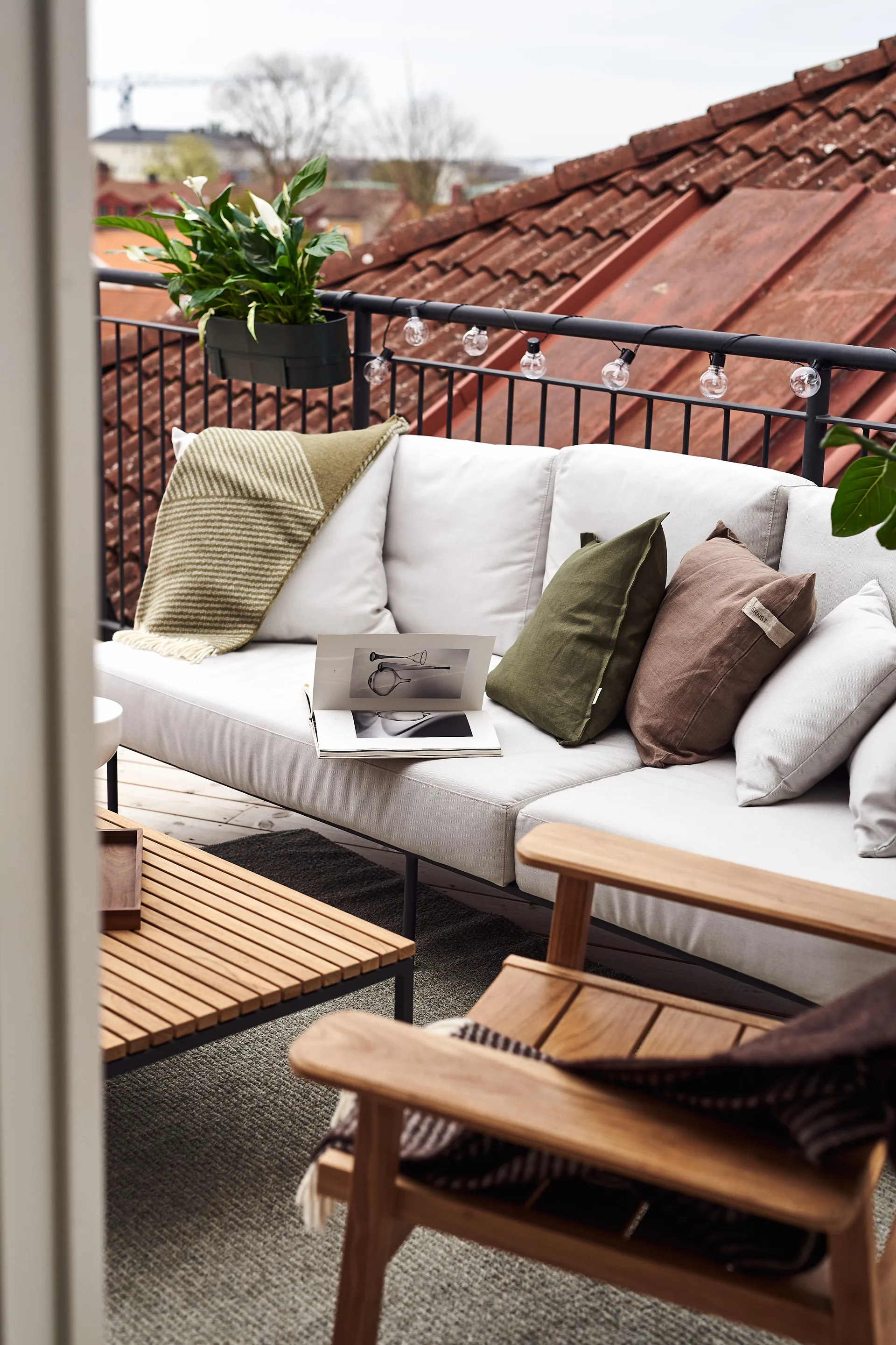 Housse de coussin en lin Calm 50x50 cm, Forest Green Scandi Living