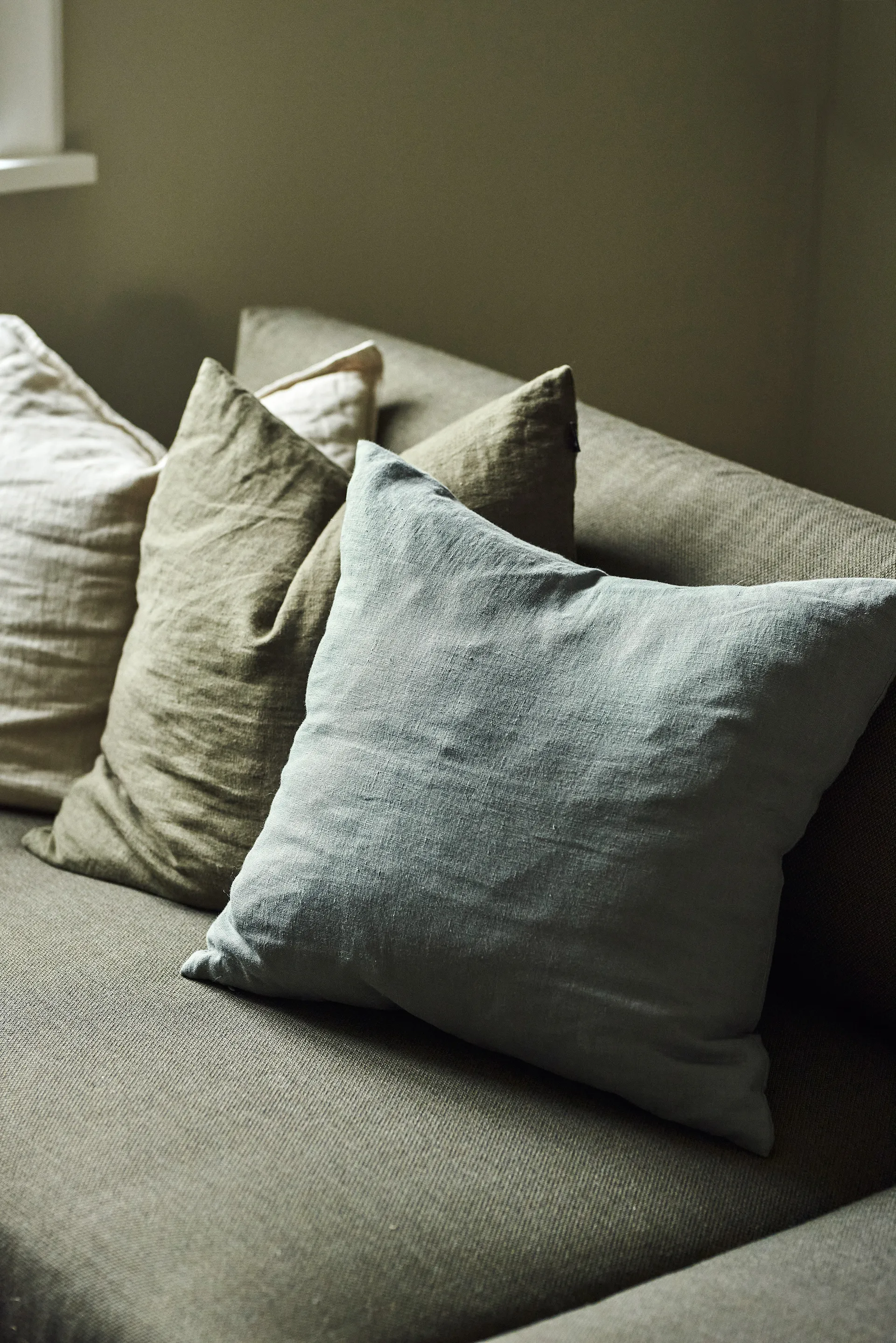 Housse de coussin en lin Calm 50x50 cm, Smokey Blue Scandi Living