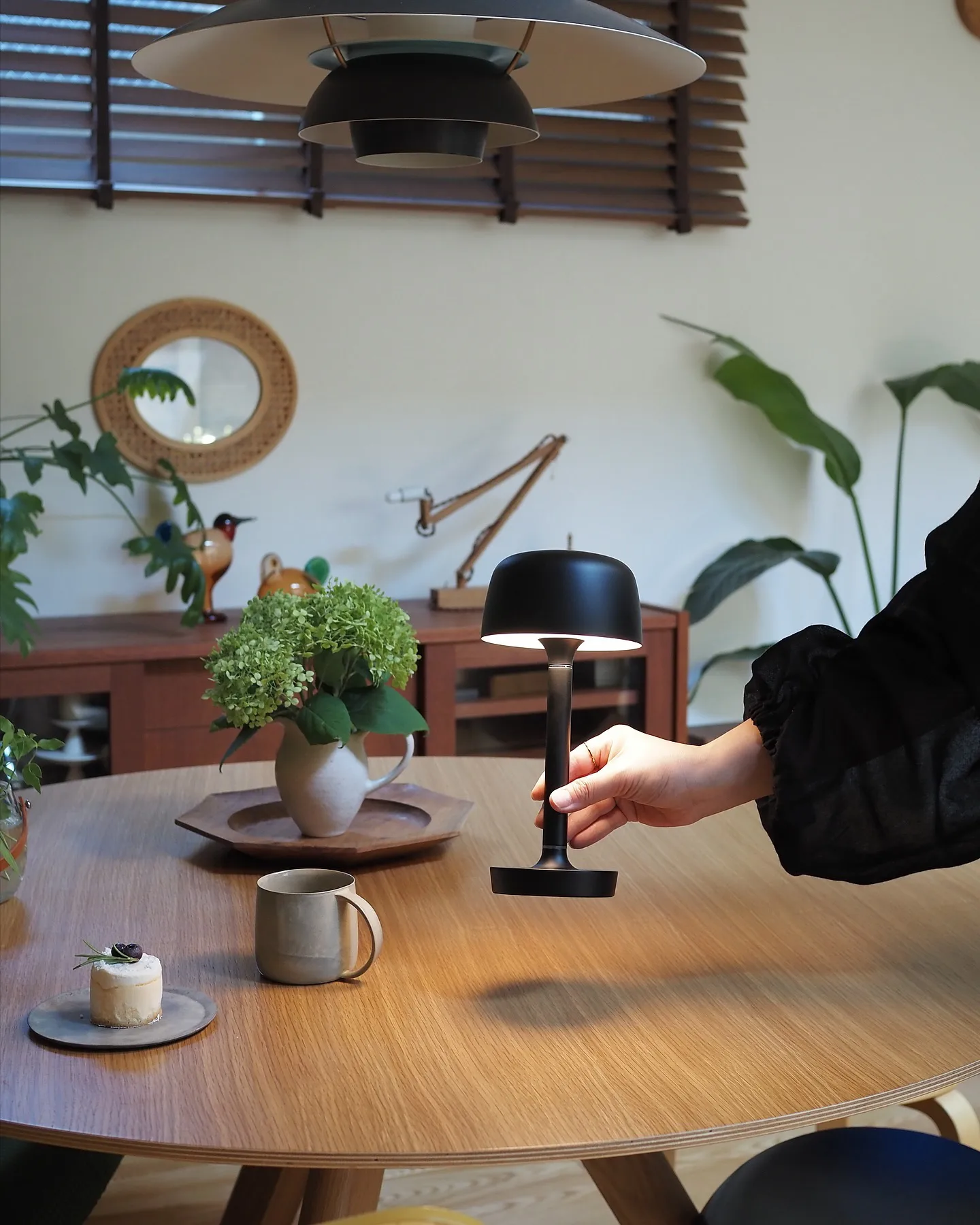 Lampe de table portable Halo 25,5 cm, Black Scandi Living