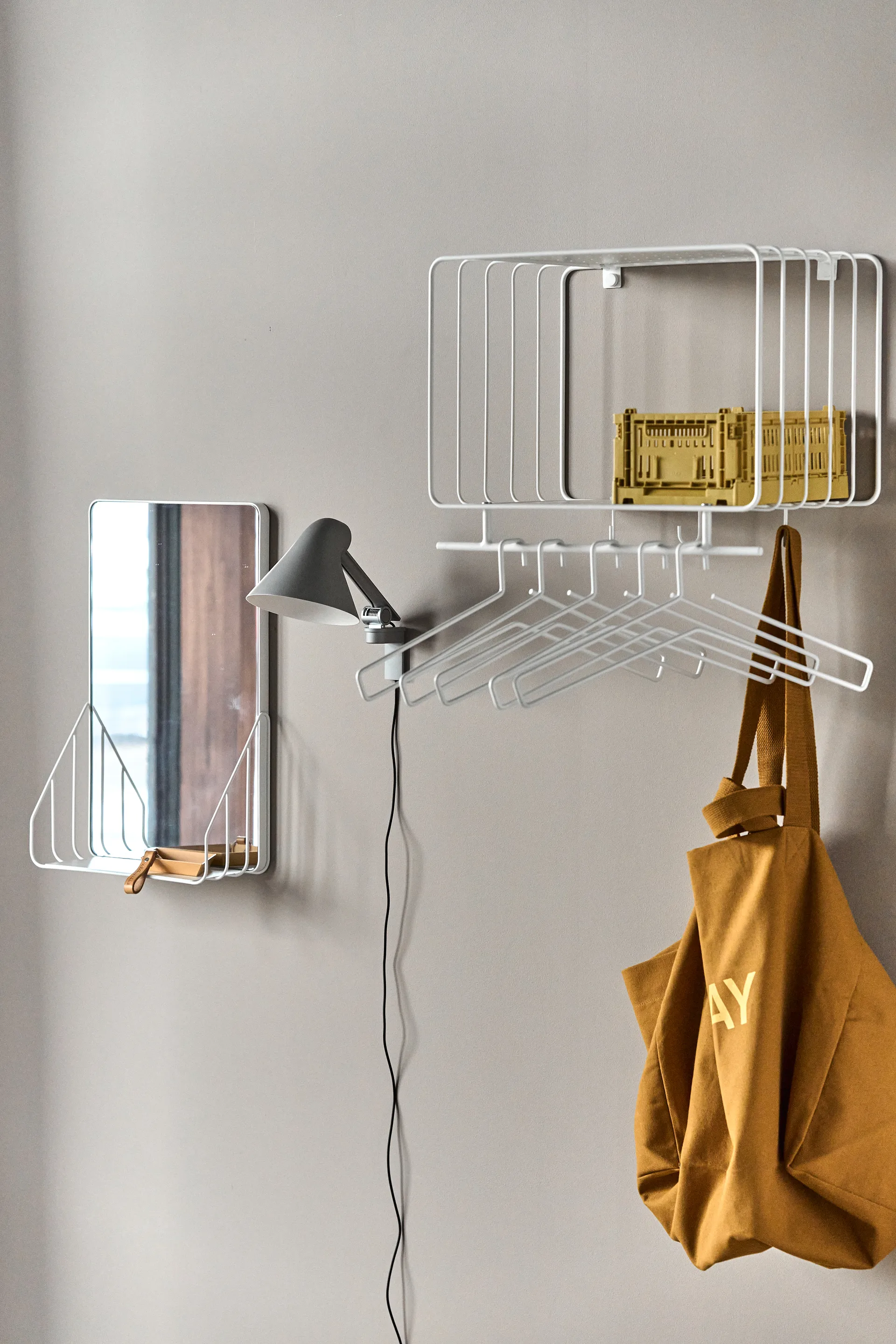 Miroir Nod avec étagère 30x50 cm, White Scandi Living