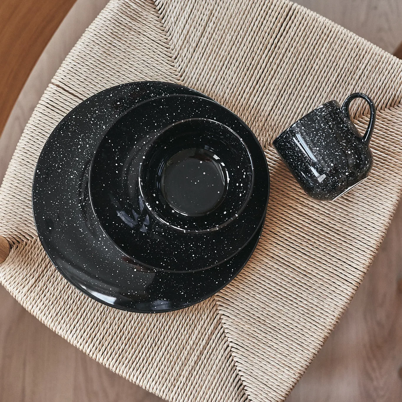 Mug Freckle 38 cl, Noir Scandi Living