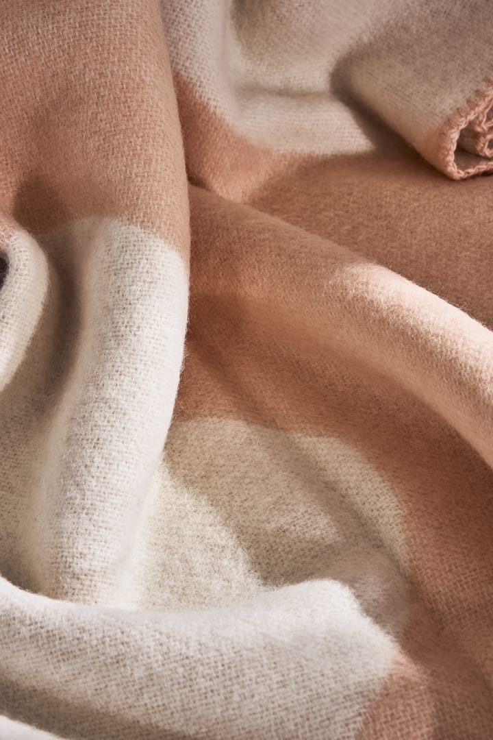 Plaid en laine Leaf 130x180 cm, Peach Scandi Living
