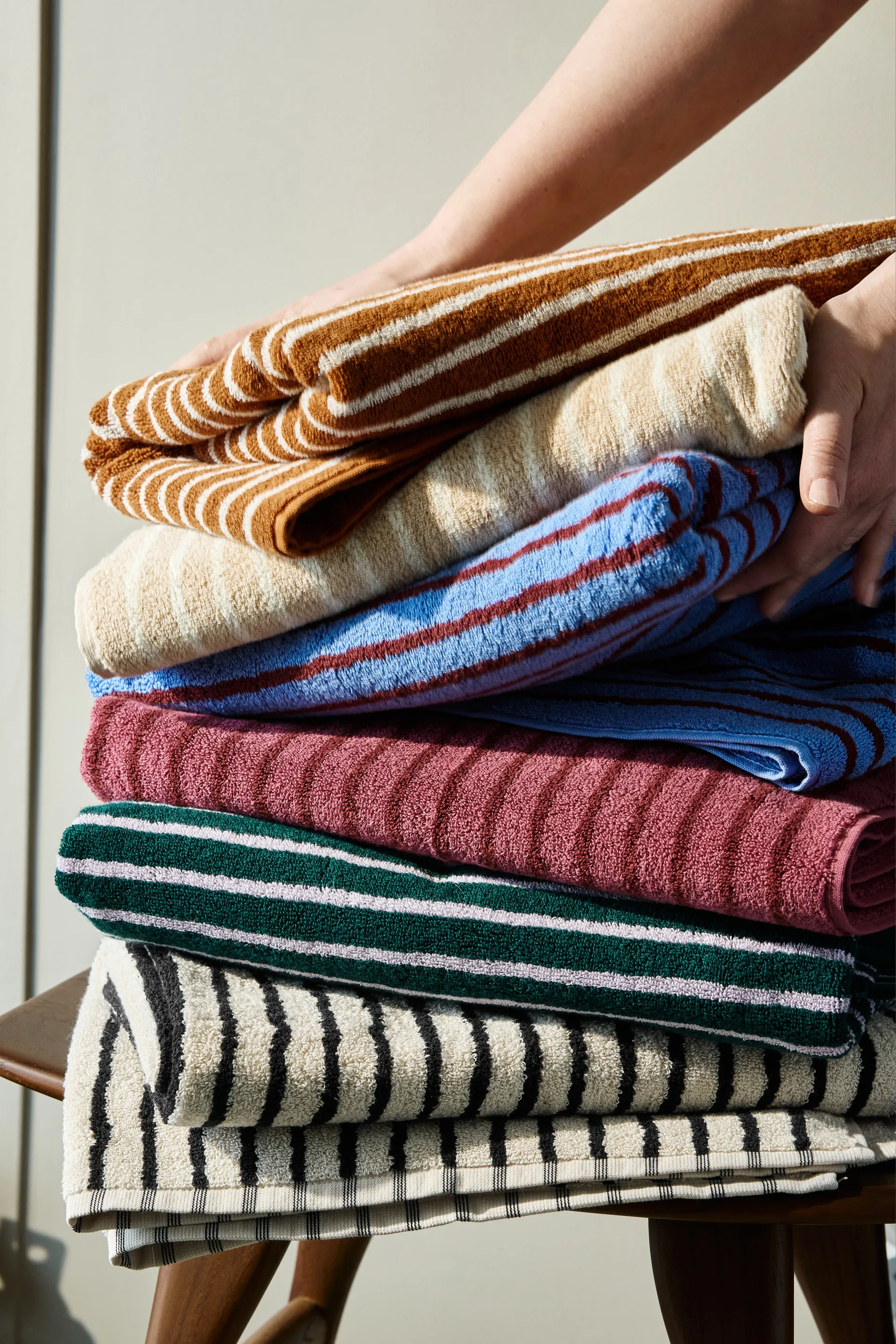 Serviette de bain Drift 70x140 cm, Rose-rouge Scandi Living