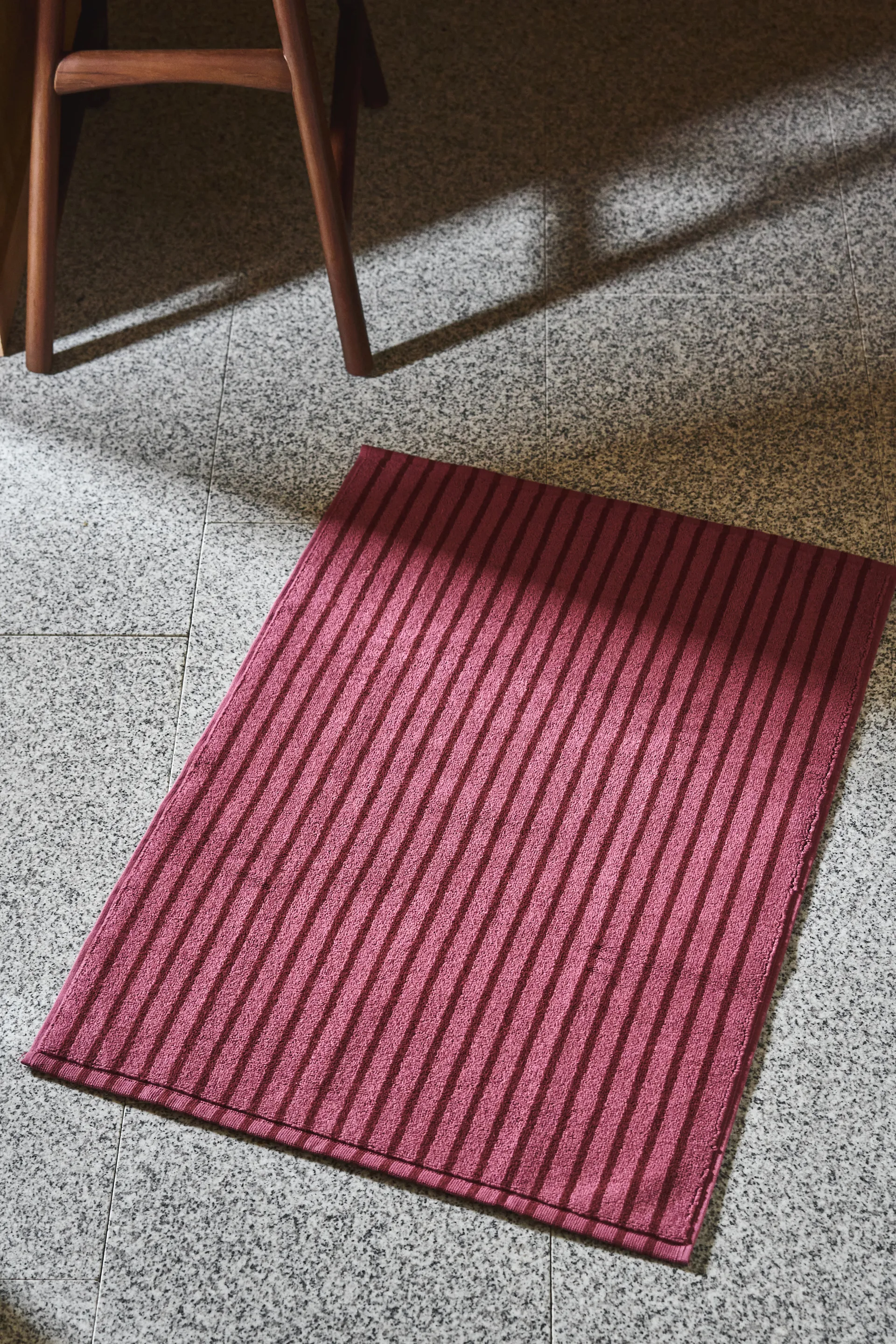 Tapis de bain Drift 50x70cm, Rose-rouge Scandi Living