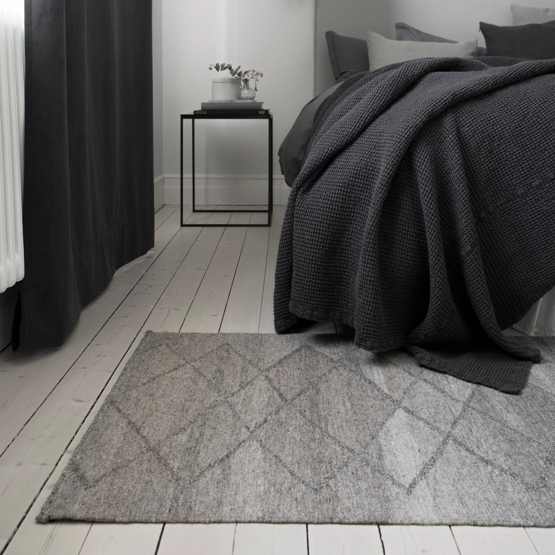 Tapis de laine gris nature Peak, 170x240 cm Scandi Living