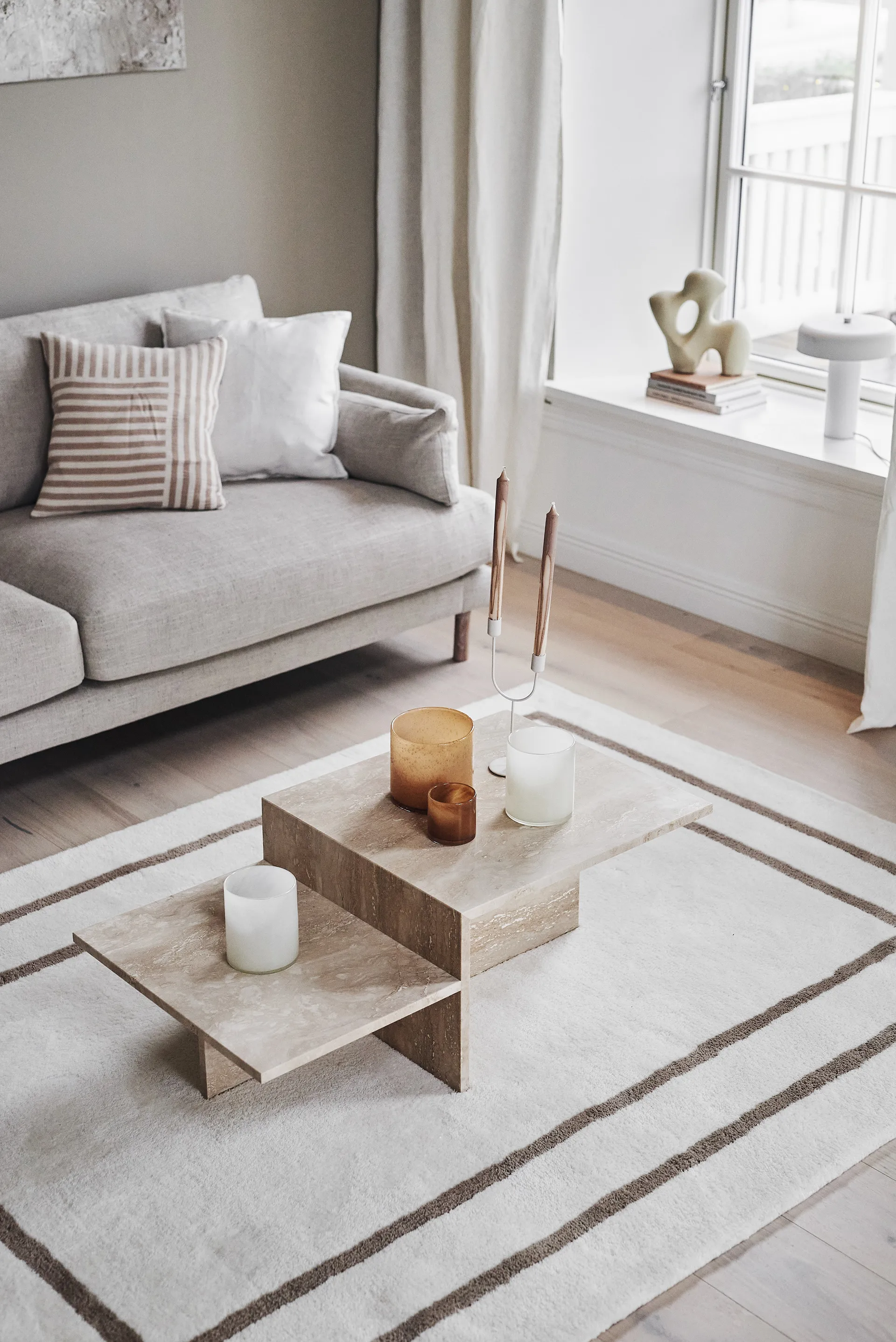 Tapis en laine Borders, Blanc-beige 170x240 cm Scandi Living