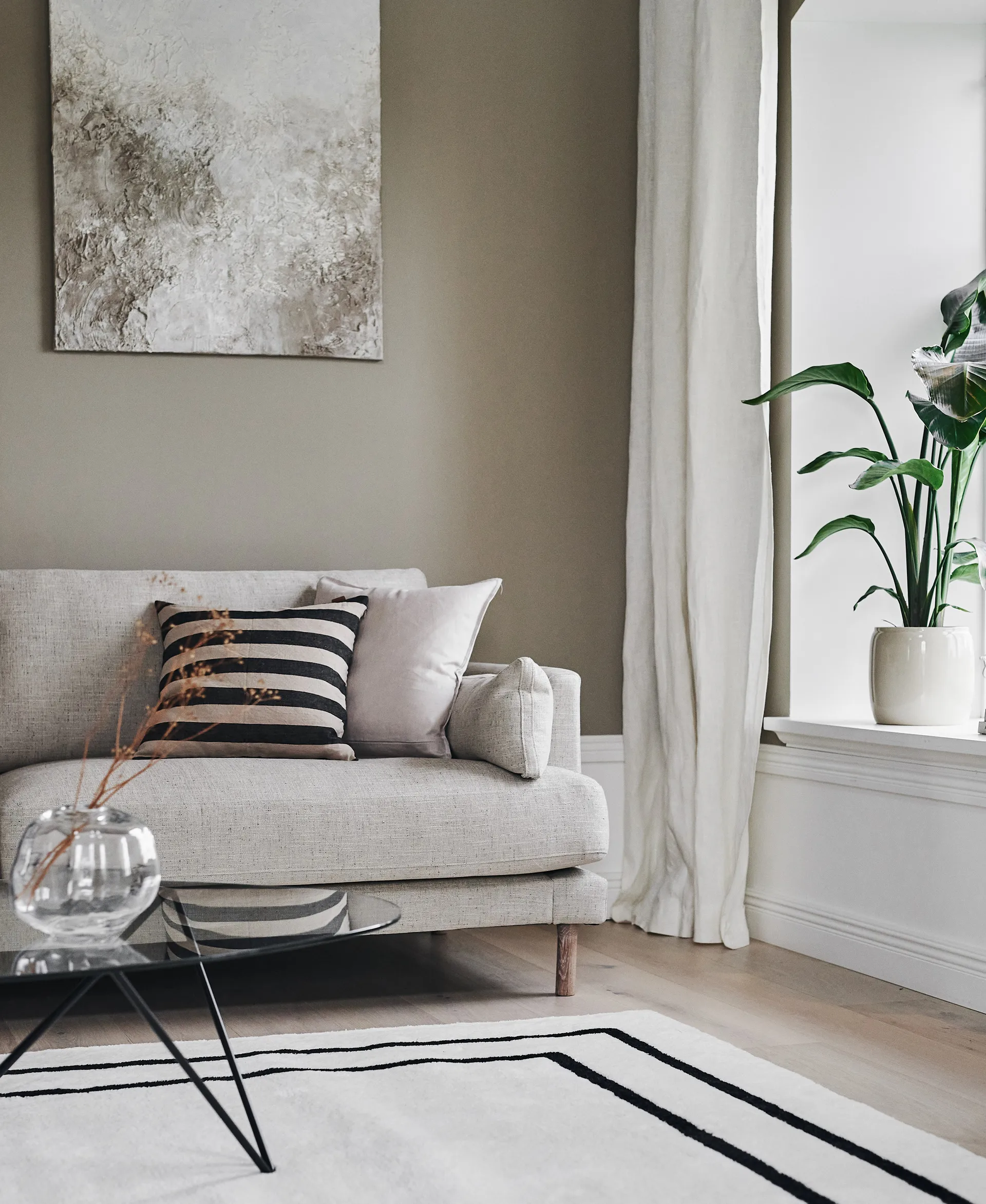 Tapis en laine Borders, Blanc-noir 200x300 cm Scandi Living