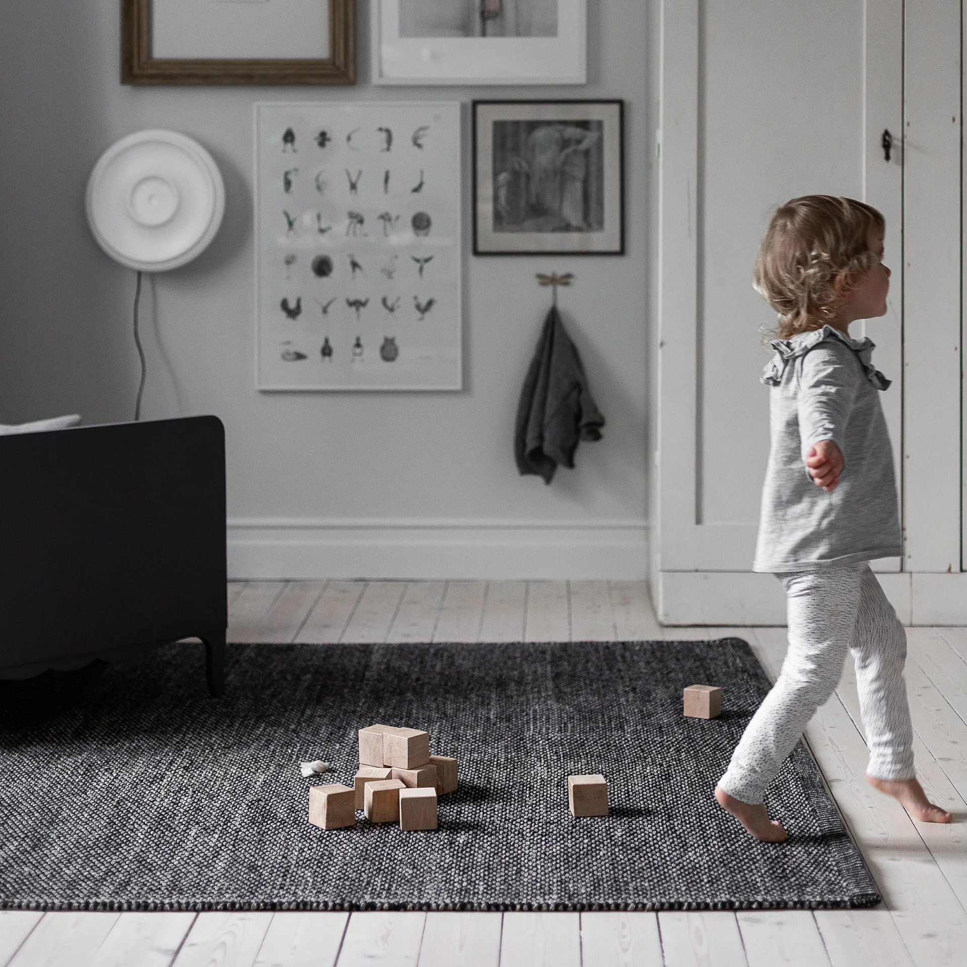 Tapis en laine Lea noir, 170 x 240cm Scandi Living