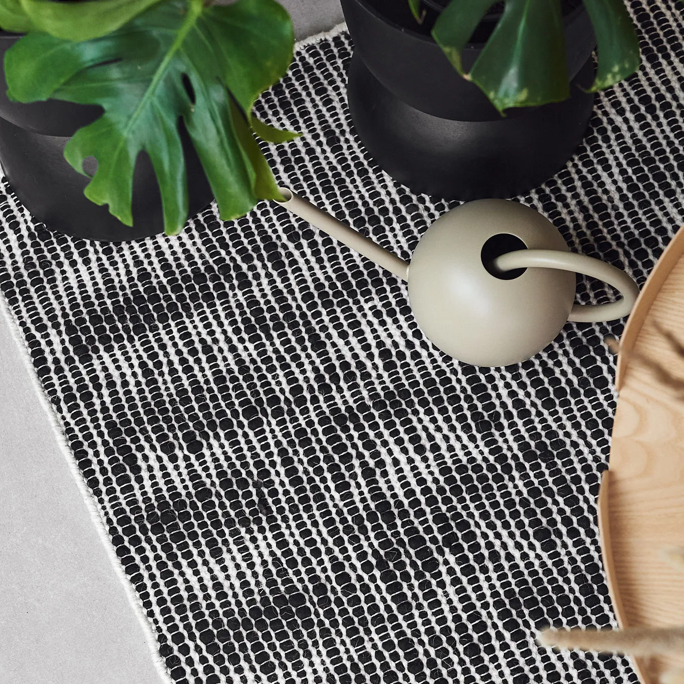 Tapis en laine Pebble noir, 170x240 cm Scandi Living