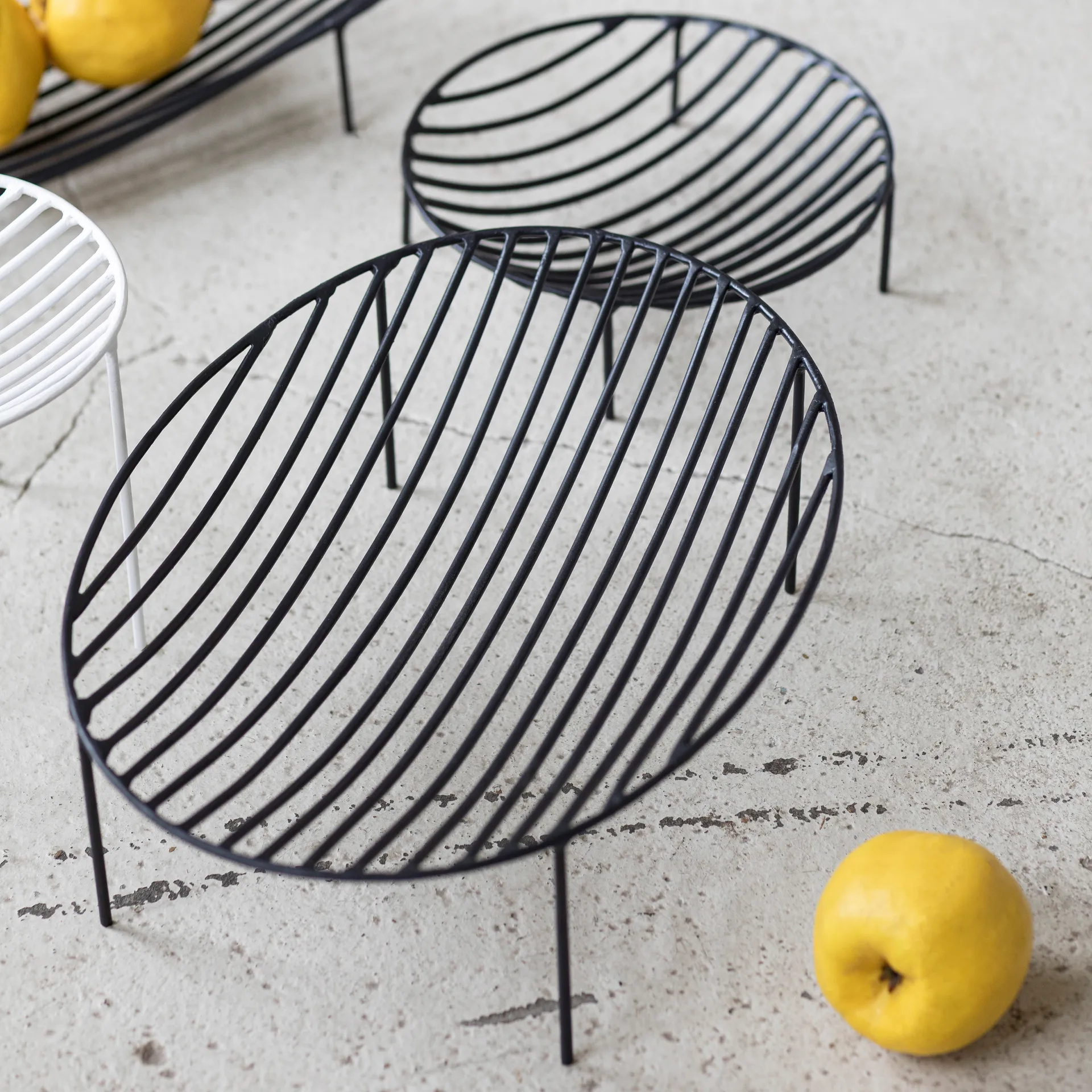 Corbeille à fruits Nana 25x35 cm, Noir Serax