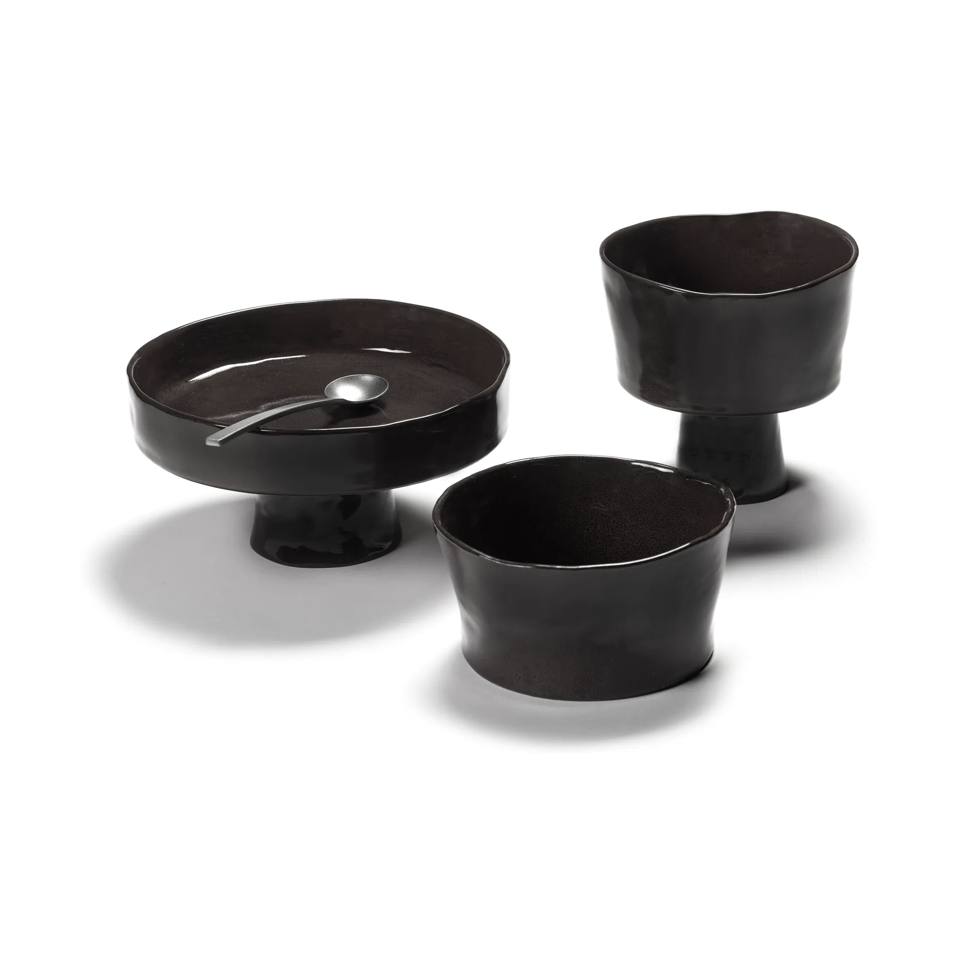 La Mère assiette creuse sur pied L Ø25 cm, Ebony Serax