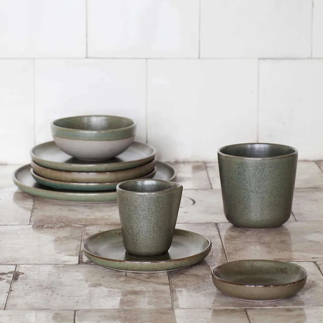 Petite assiette Surface 16 cm, Camogreen Serax